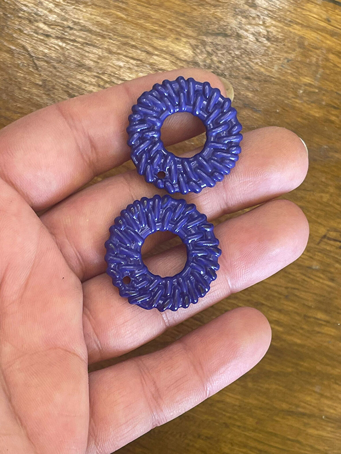 3 CM ÇAP 2 ADET HALKA KABARTMA KOLYE UCU KÜPE UCU TAKI MALZEMESİ