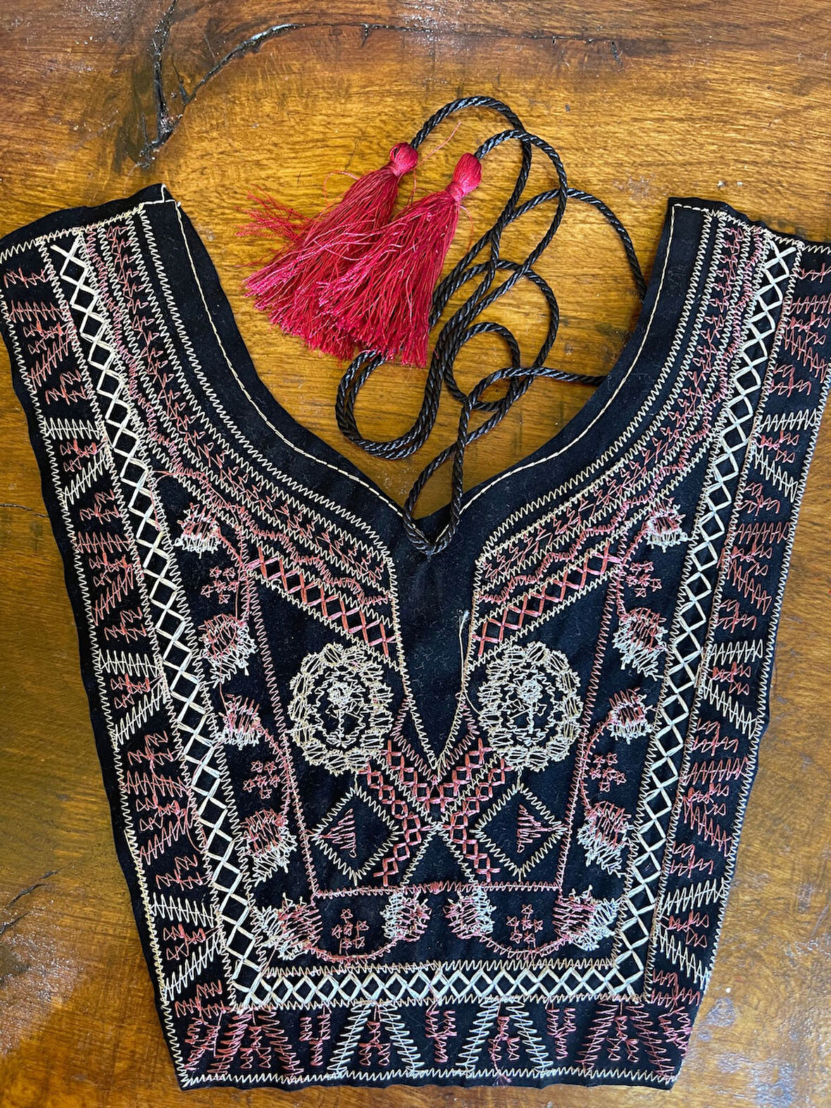 25x18 CM ETNİK BOHEM NAKIŞ İŞLEME YAKA ELBİSE YAKA BLUZ YAKA PÜSKÜLLÜ