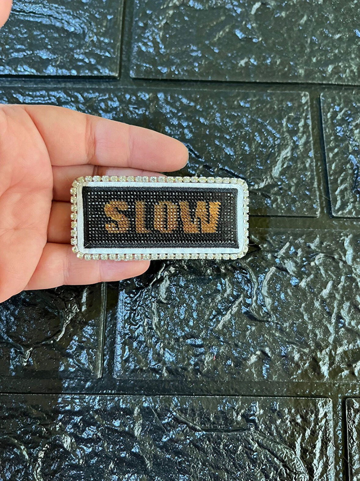 7X3 CM PAYETLİ ÜTÜ İLE YAPIŞAN ARMA DİKİŞ GİYİM AKSESUARI