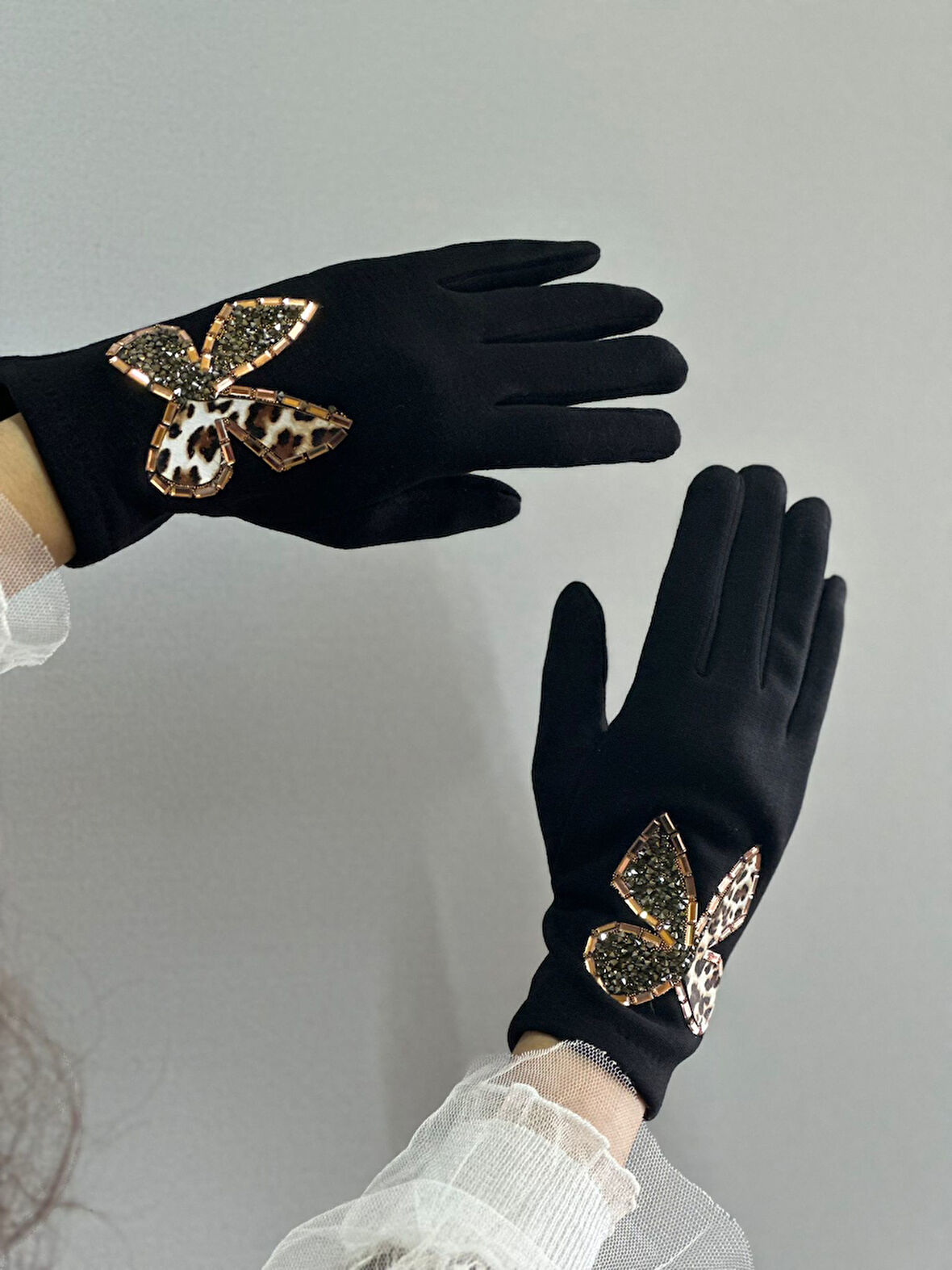 TAŞLI KELEBEKLİ DOKUNMATİK PARMAKLI KADIN KAŞMİR ELDİVEN