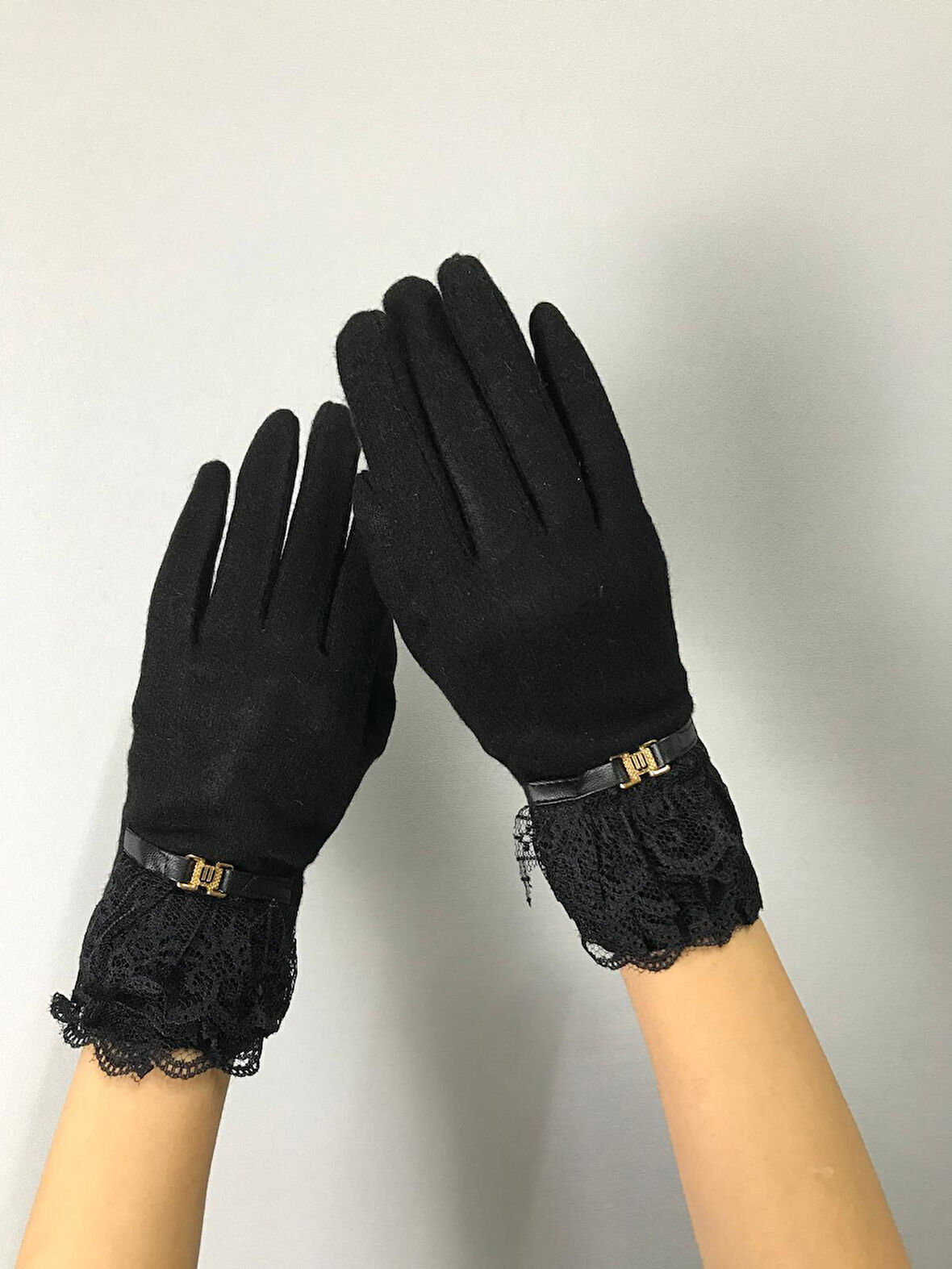 DANTELLİ FİYONKLU KADIN SİYAH ELDİVEN