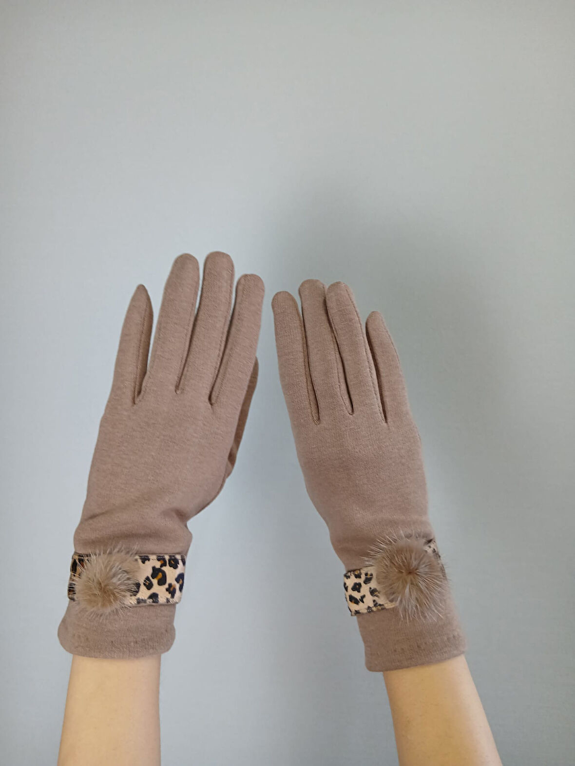 LEOPAR DESENLİ TÜĞLÜ KADIN ELDİVEN