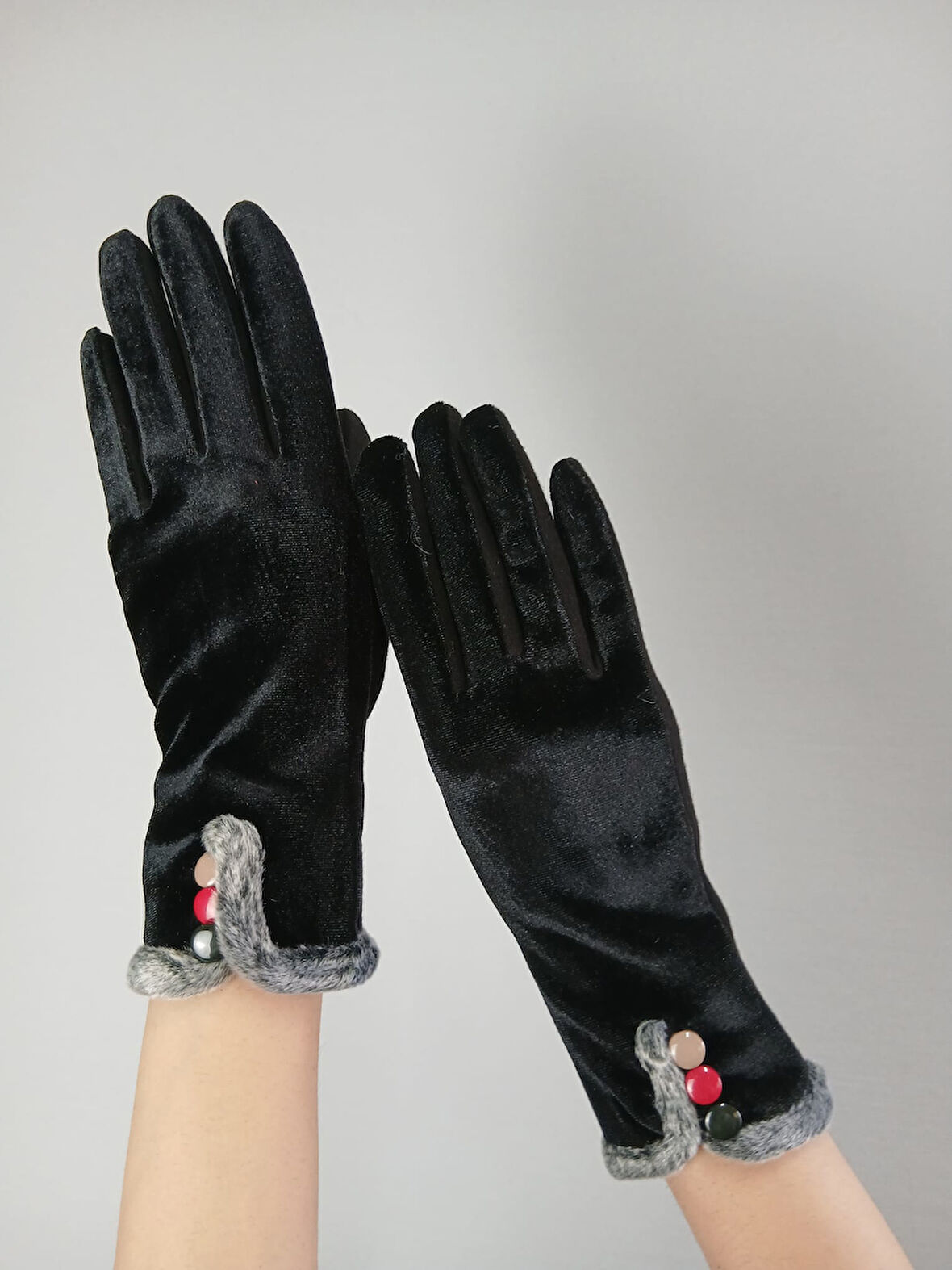 SİYAH KADİFE RENKLİ DÜĞMELİ KADIN ELDİVEN