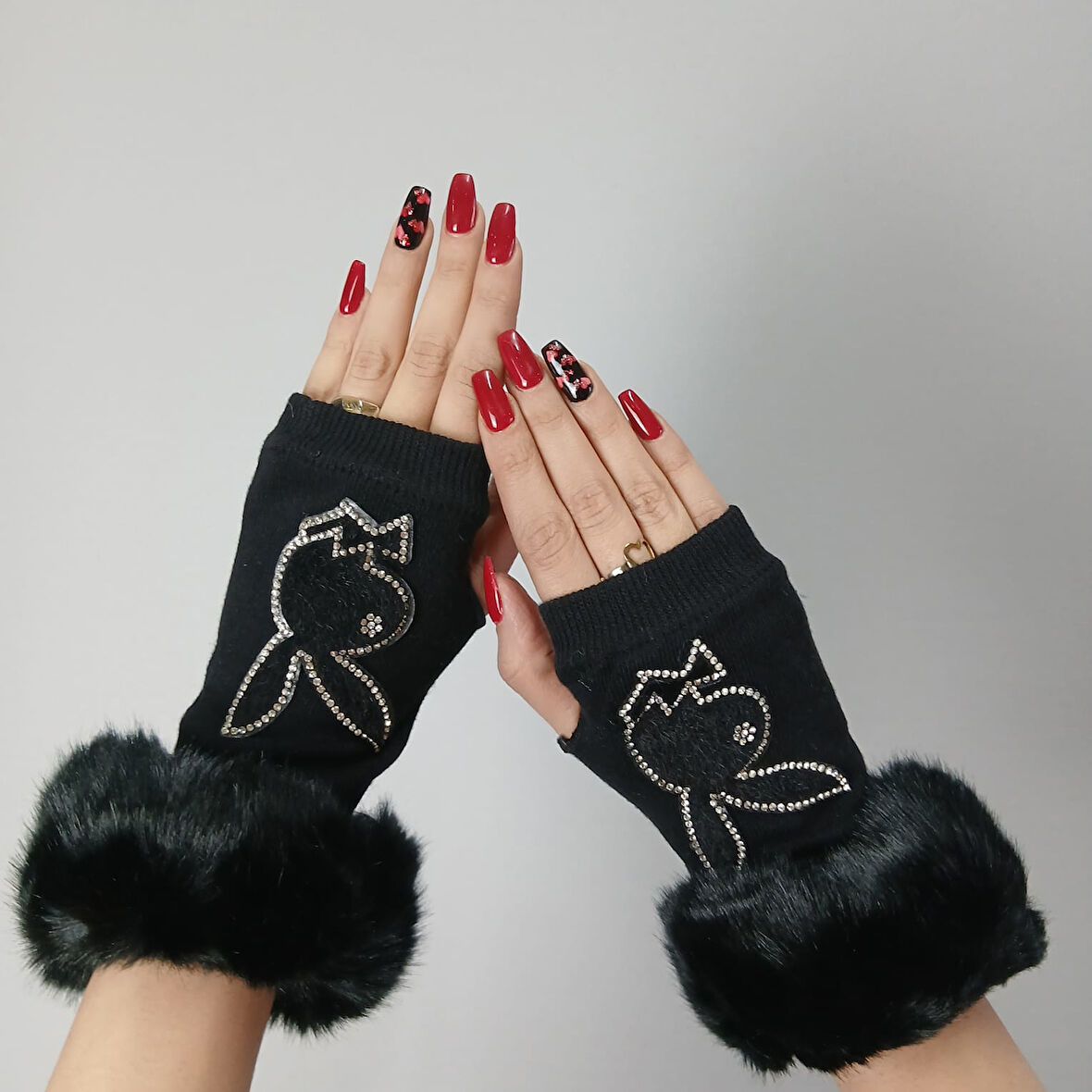 SİYAH KÜRKLÜ PARMAKSIZ TAVŞANLI KADIN ELDİVEN