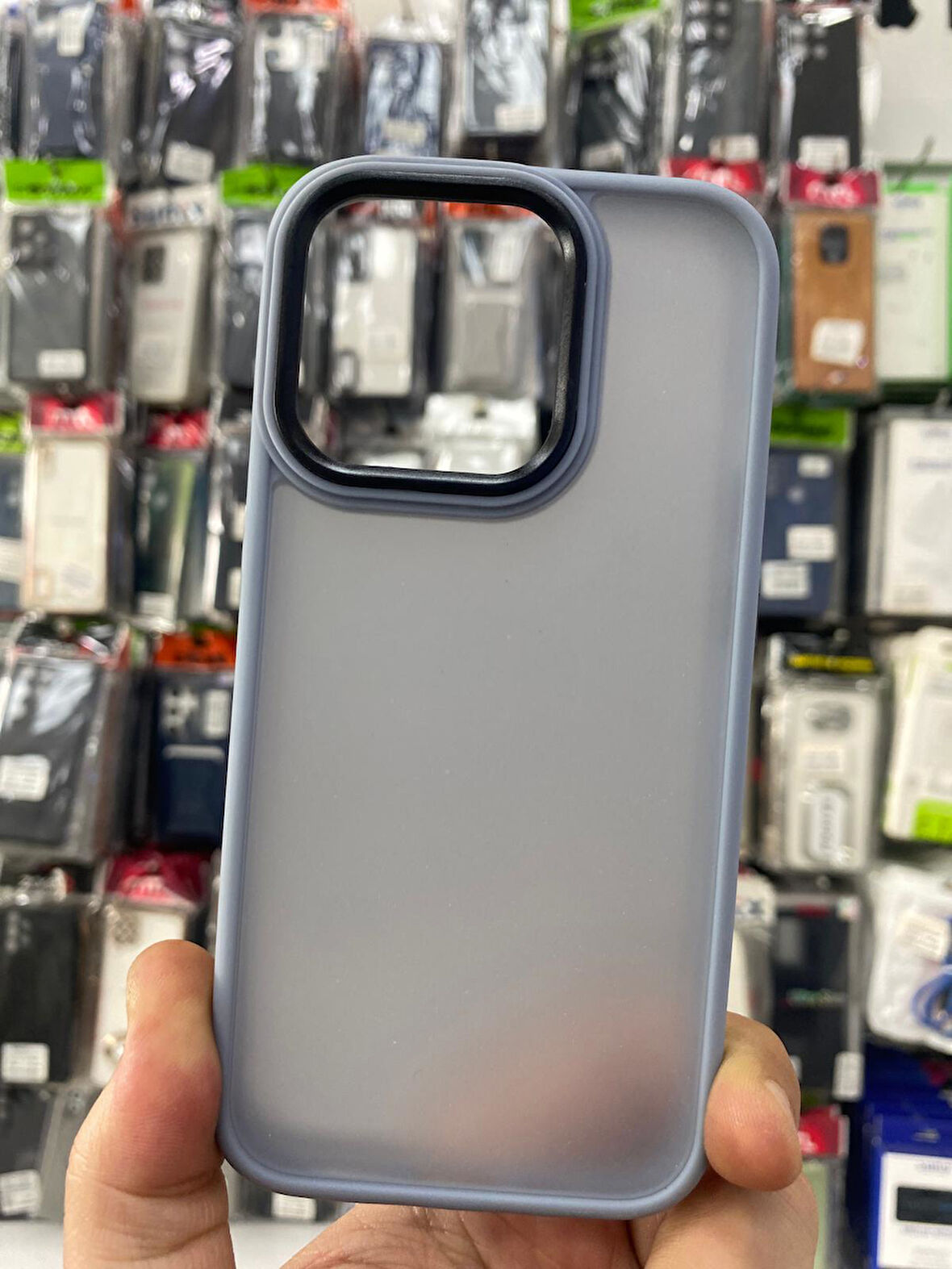 İPHONE 15 PRO MAX UYUMLU SPACE MAT SERT KENARI YUMUŞAK KAPAK MAVİ