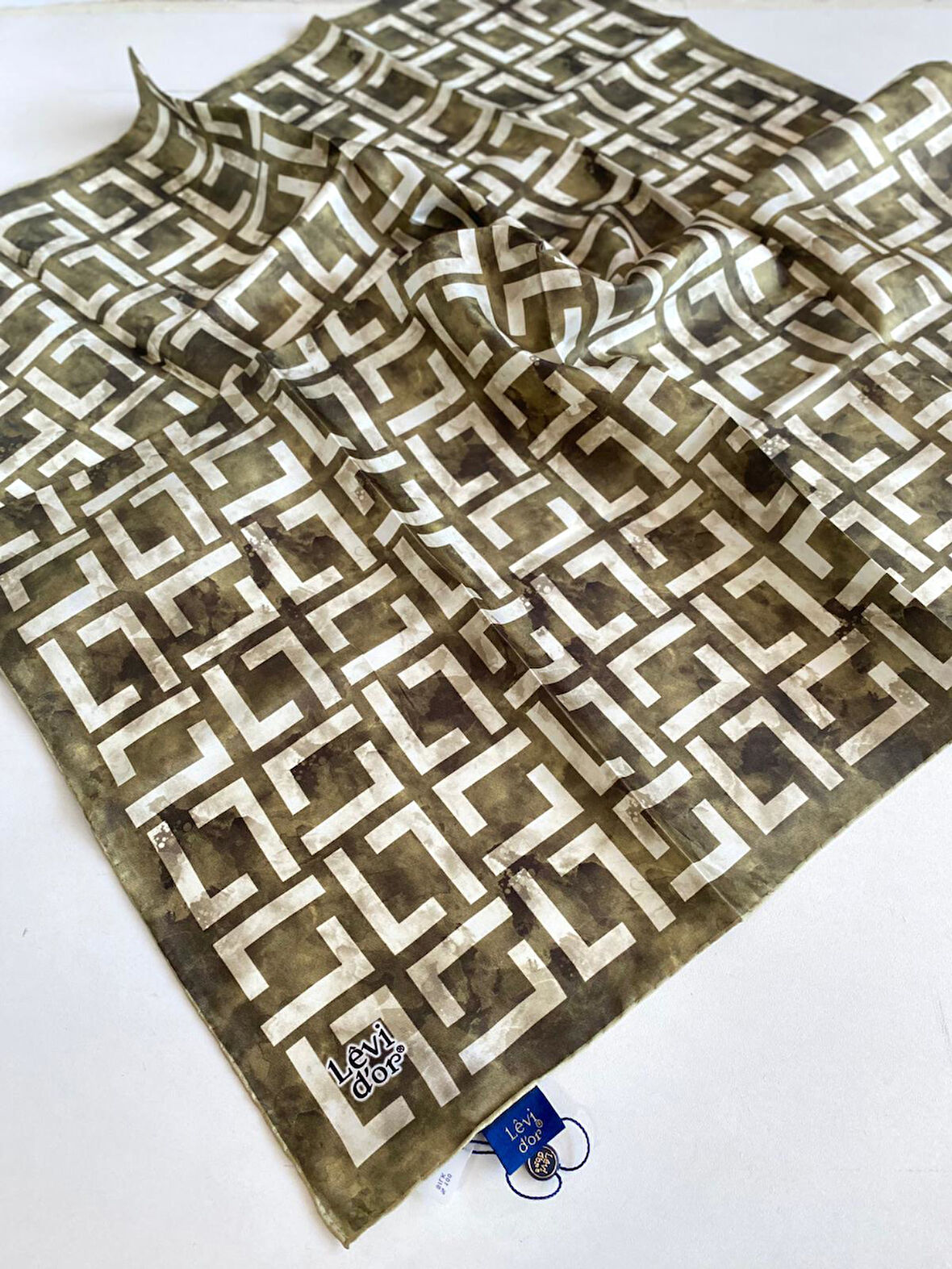 Levidor Tivil Saf İpek Eşarp 49250 Yeşil Karışık Desen