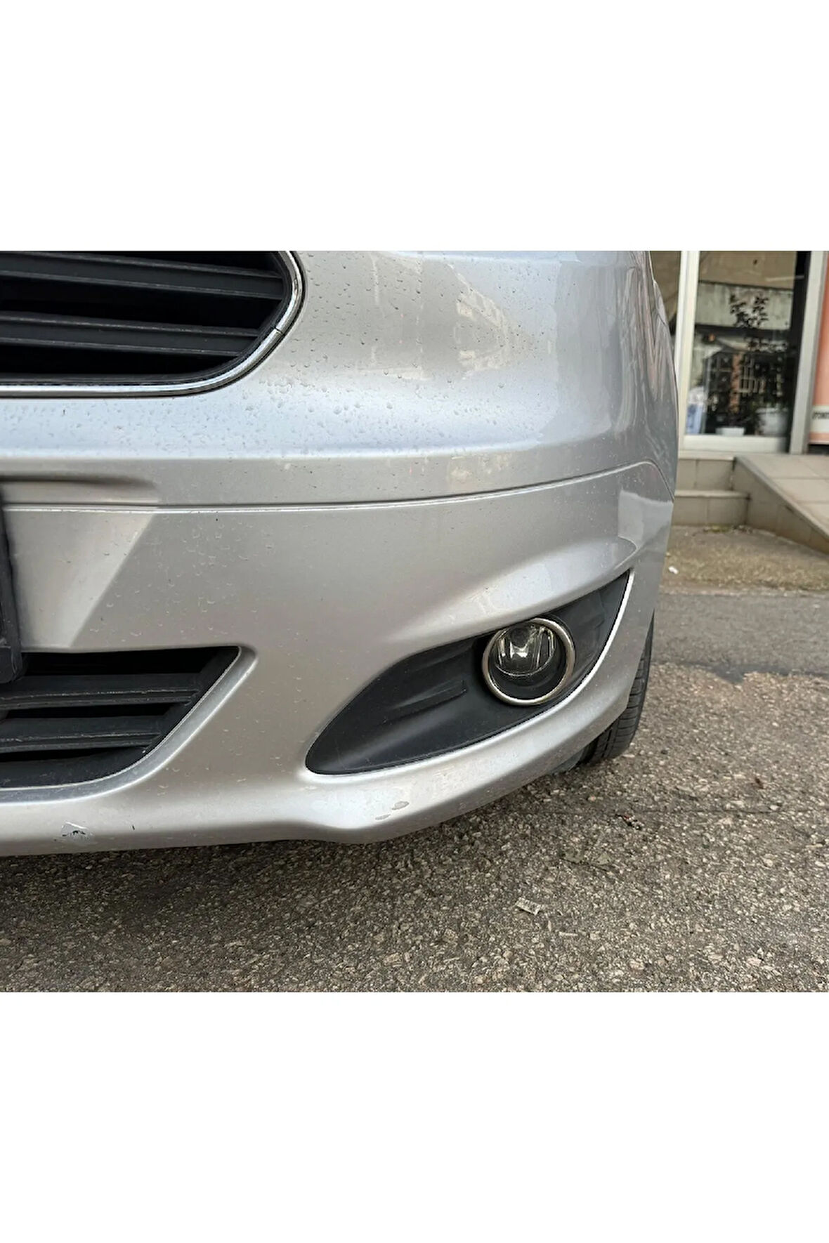 Courier Krom Sis Çerçevesi 2014-2018 Uyumlu Paslanmaz Çelik