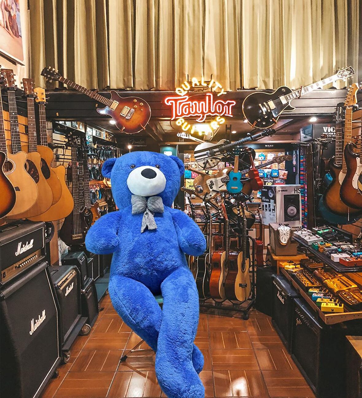 130 cm Papyonlu Sevimli Peluş Ayı - Sevgiliye Özel Hediye