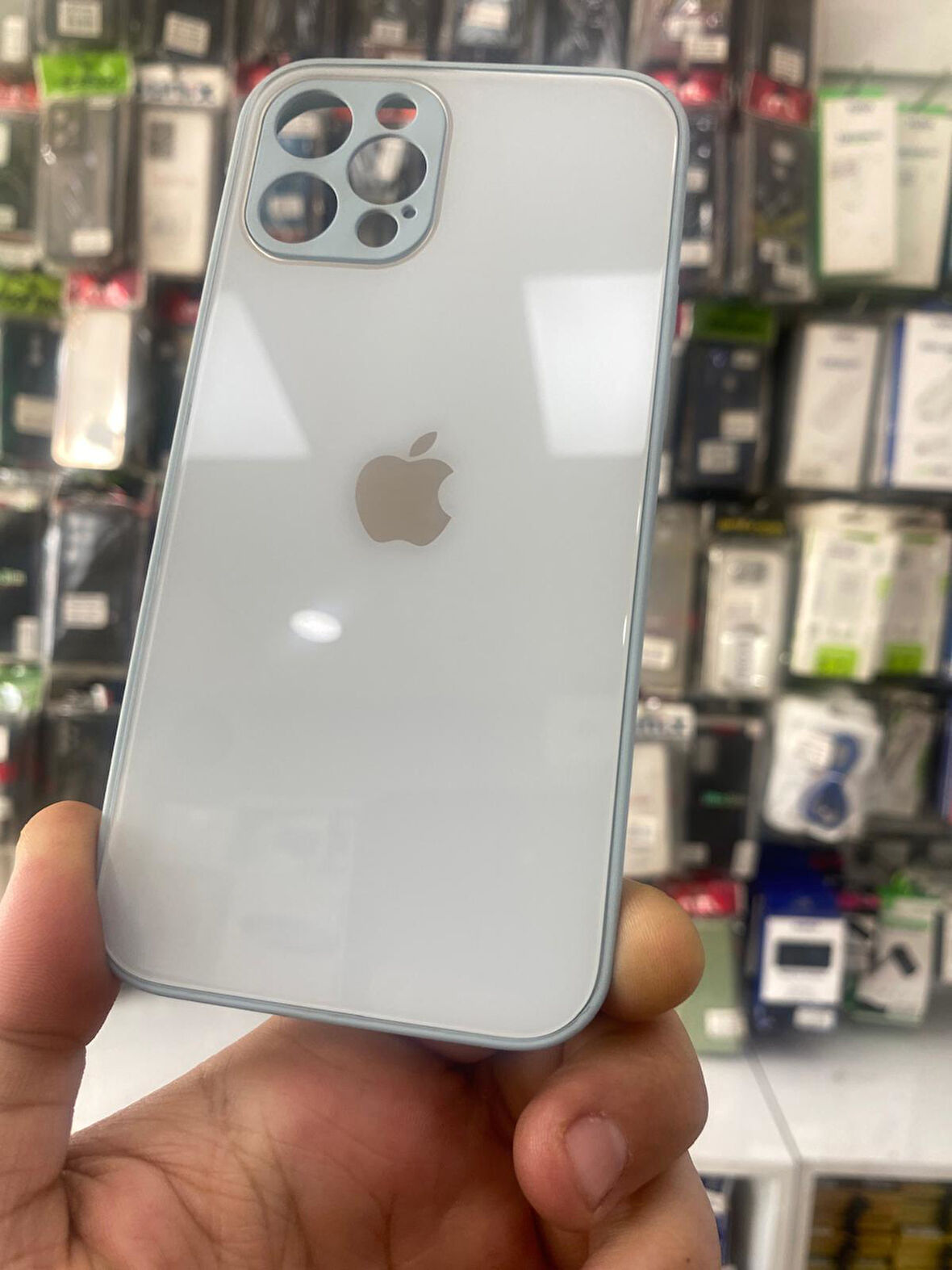 İPHONE 12 PRO UYUMLU LOGOLU GLASS ARKASI CAM ŞIK TASARIM SERT KAMERA KORUMALI KILIF BUZ MAVİSİ