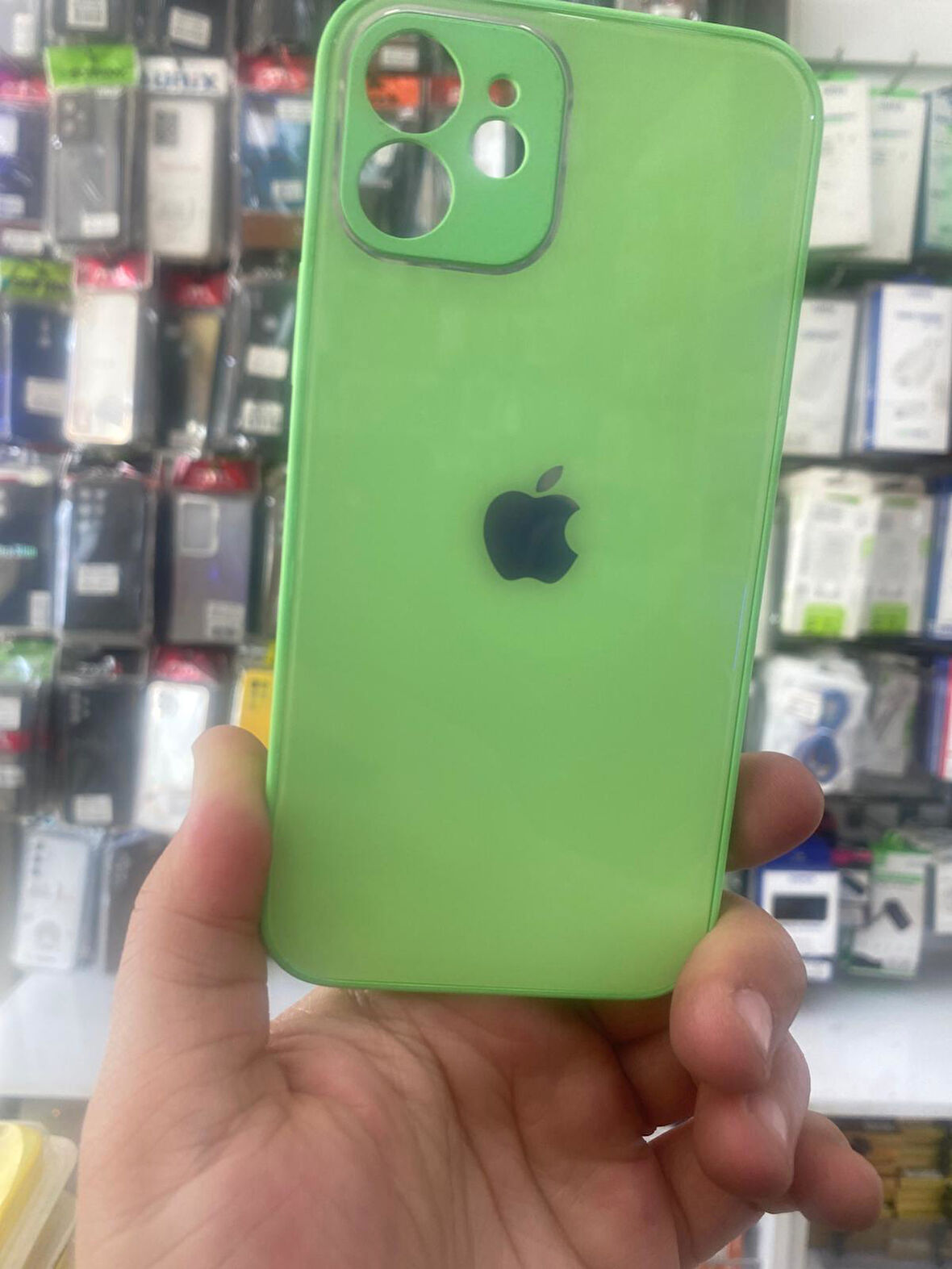 İPHONE 12 PRO MAX UYUMLU LOGOLU GLASS ARKASI CAM ŞIK TASARIM SERT KAMERA KORUMALI KILIF FISTIK YEŞİLİ
