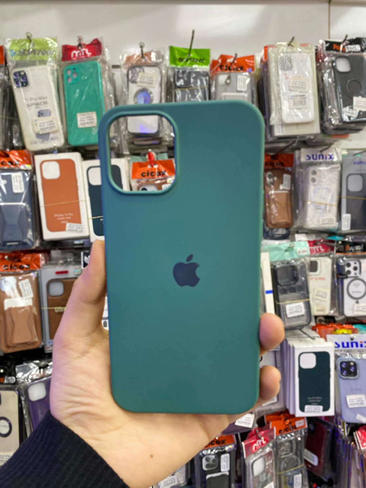 İPHONE 12 PRO MAX UYUMLU LOGOLU LANSMAN İÇİ KADİFE KILIF MİNT YEŞİLİ