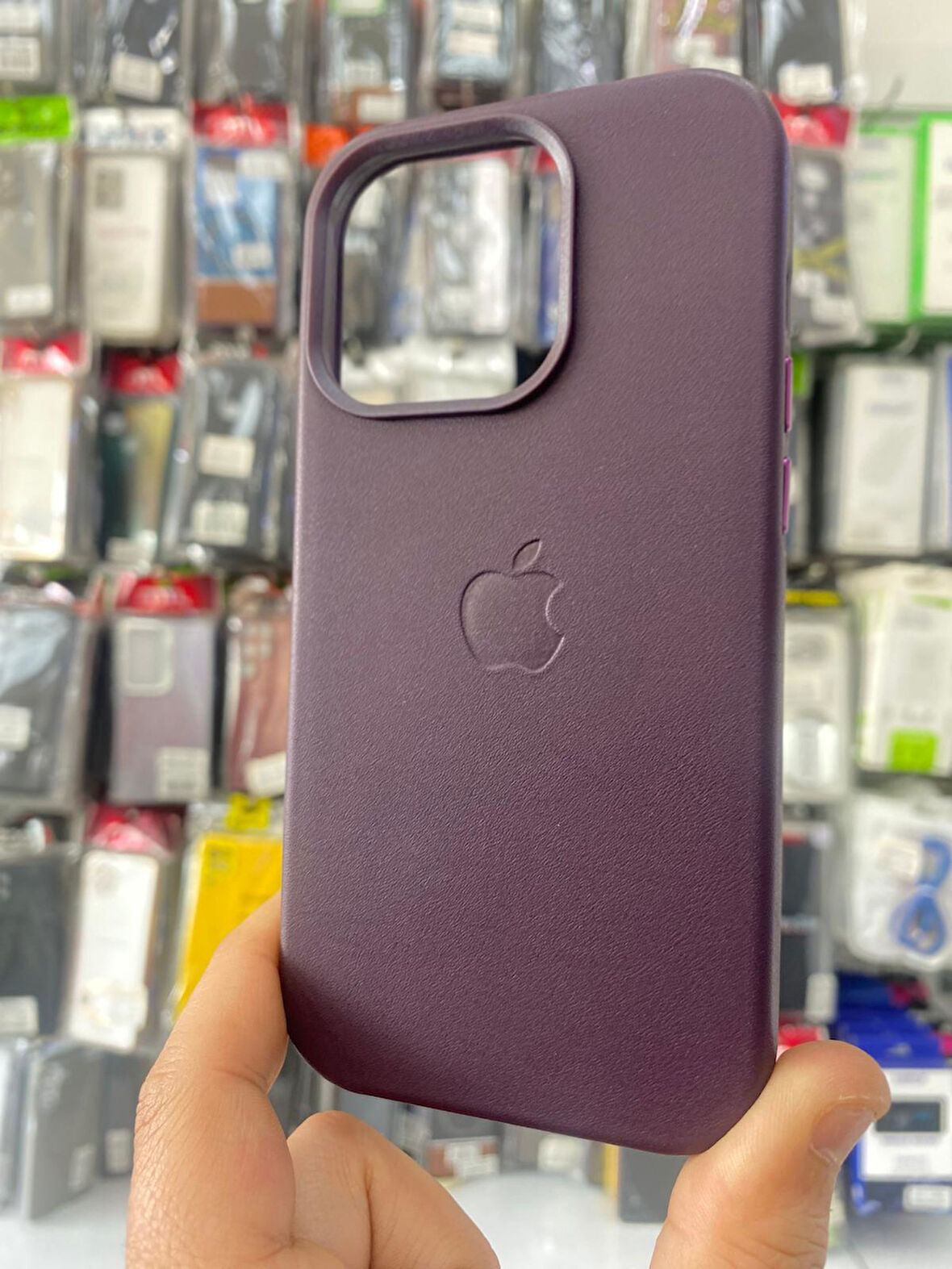 İPHONE 14 PRO UYUMLU GİZLİ MAGSAFE ANİMASYONLU DERİ İÇİ KADİFE KILIF DERİN MOR