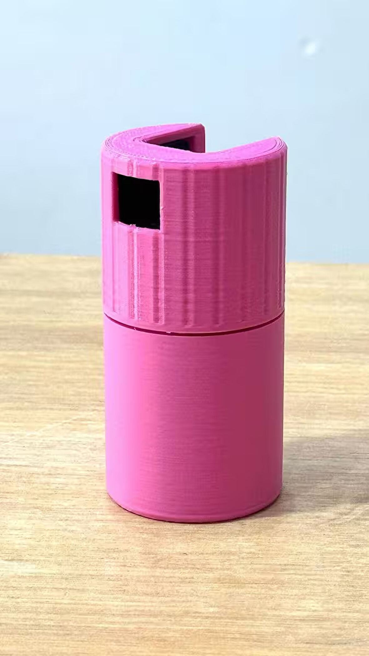 Bayanlar için PEMBE renk Biber gazı KILIFI 40ml (biber gazı satışı yoktur sadece kılıftır)