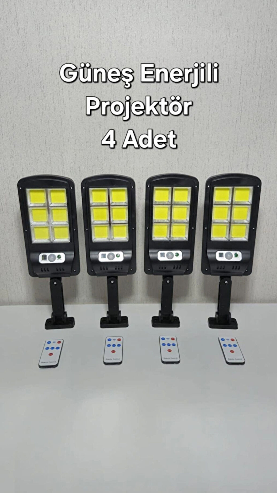 4 Adet Güneş Enerjili Kumandalı 3 Modlu Bahçe Ev Yol Mandıra Aydınlatma Projektörü