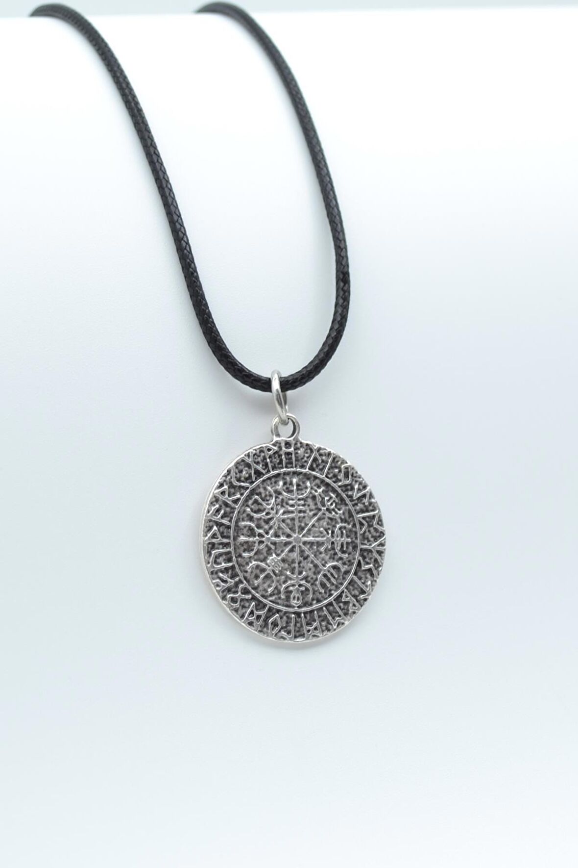 Vegvisir Viking Pusulası Kolye Deri İp Kolye Gümüş Kaplama Erkek Kadın Kolye