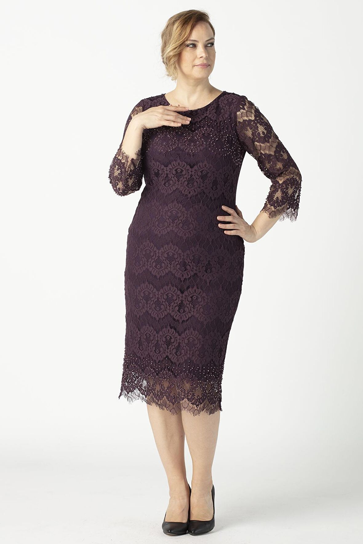 1293 Dantel Elbise Mürdüm Büyük Beden Kısa Abiye