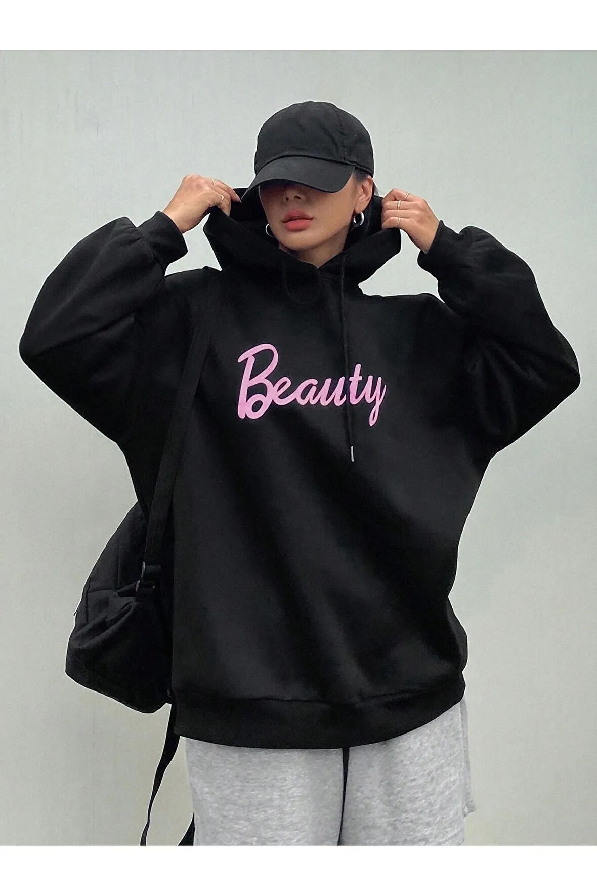 Kadın Siyah Beauty Baskılı Kapüşonlu Sweatshirt