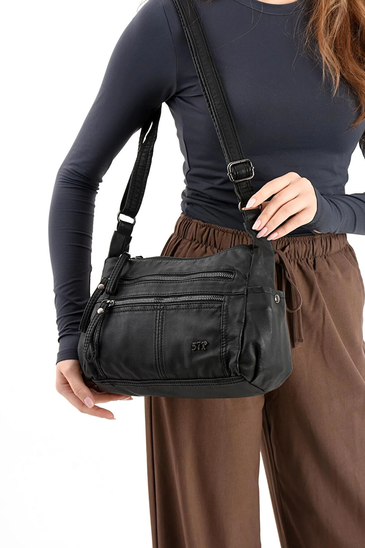 Suni Deri Omuz Çantası Siyah (Model: 571-13-10M) 