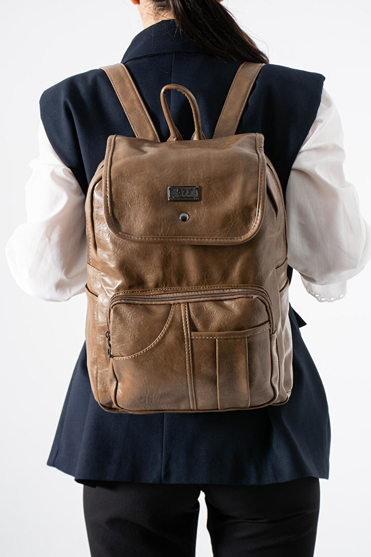 Suni Deri Yıkama Sırt Çantası (Poliüretan) Vizon Model:(571-14-16I)