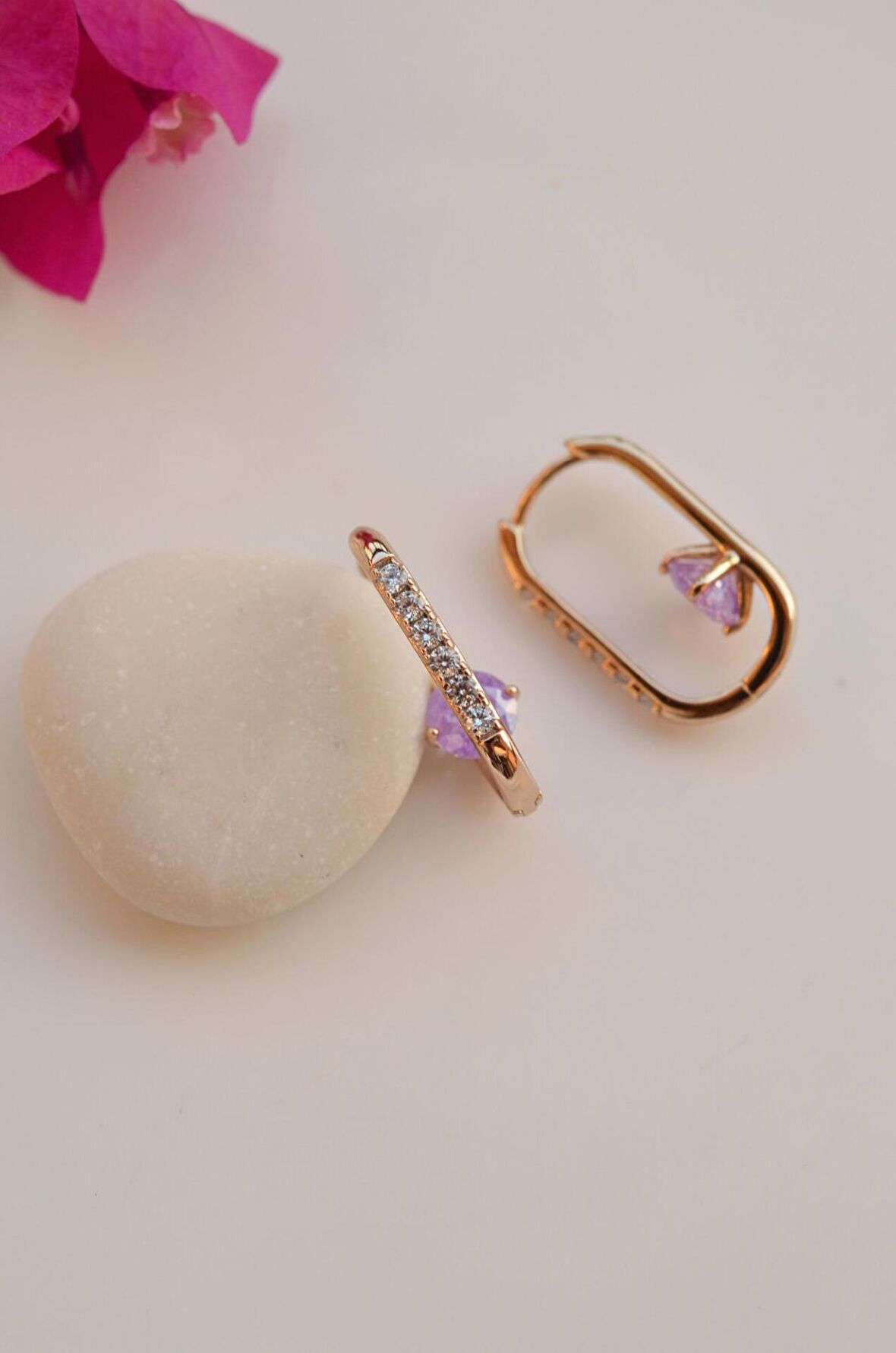 Opal Lila Taş Detaylı Oval Halka Küpe