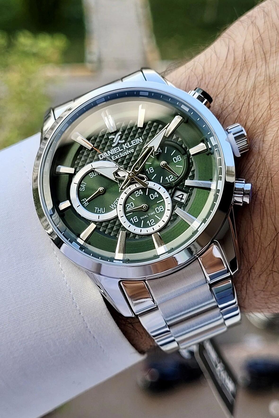 Daniel Klein DKISTE781 Kadranı Yeşil Renk İç Göstergeleri Aktif Erkek Kol Saati