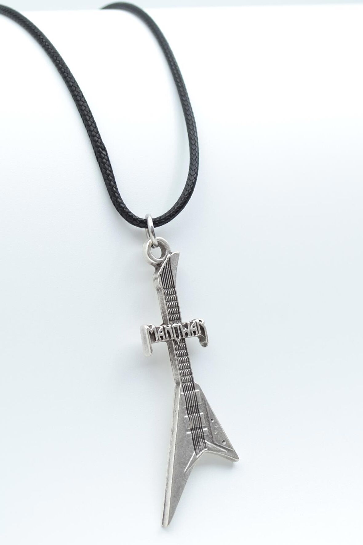 Manowar Elektro Gitar Kolye Deri İp Kolye Gümüş Kaplama Erkek Kadın Kolye