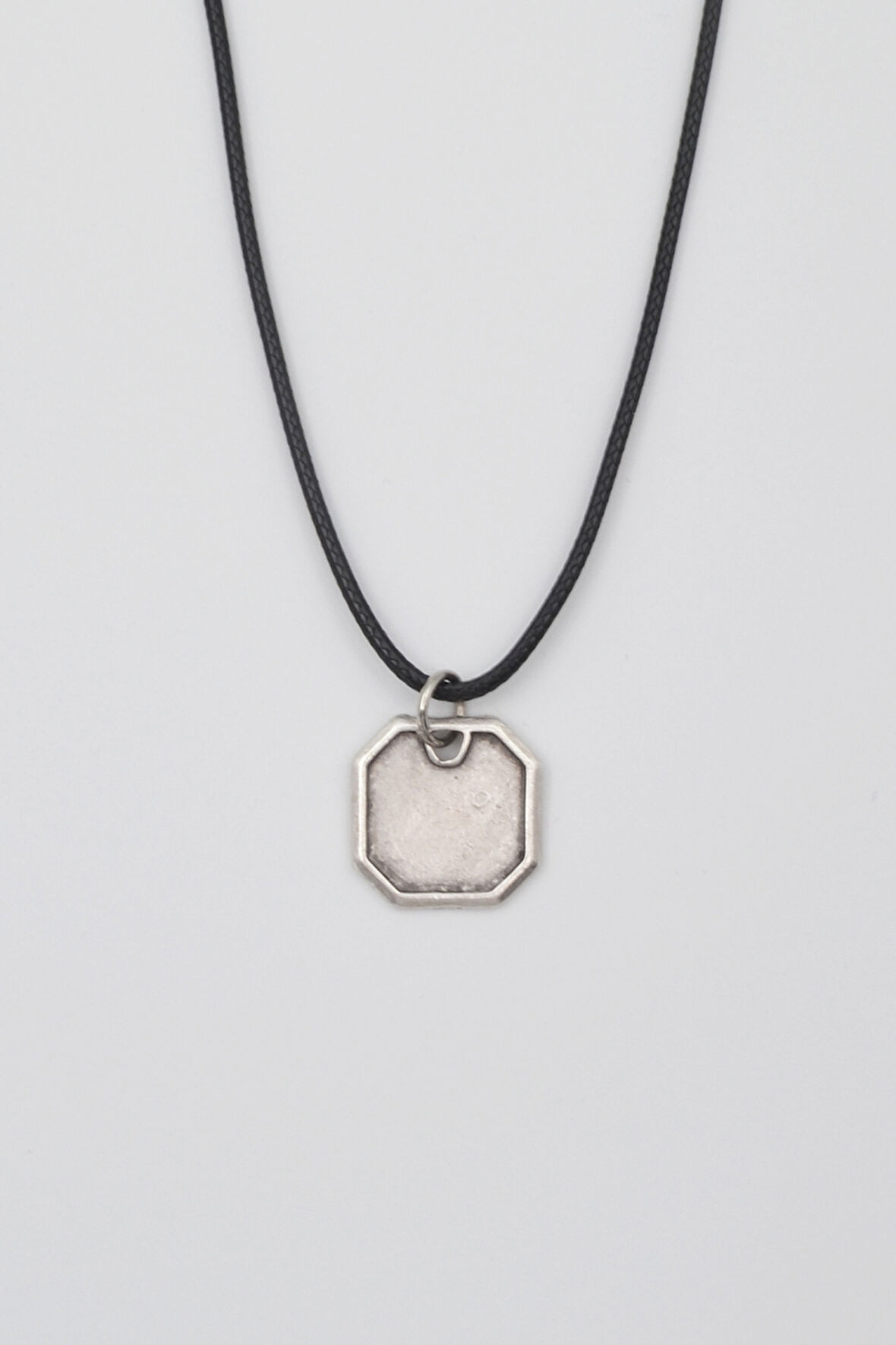 Sekizgen Geometrik Kolye - PU Deri İp Zincirli Unisex Gümüş Kaplama Kolye - 60 cm