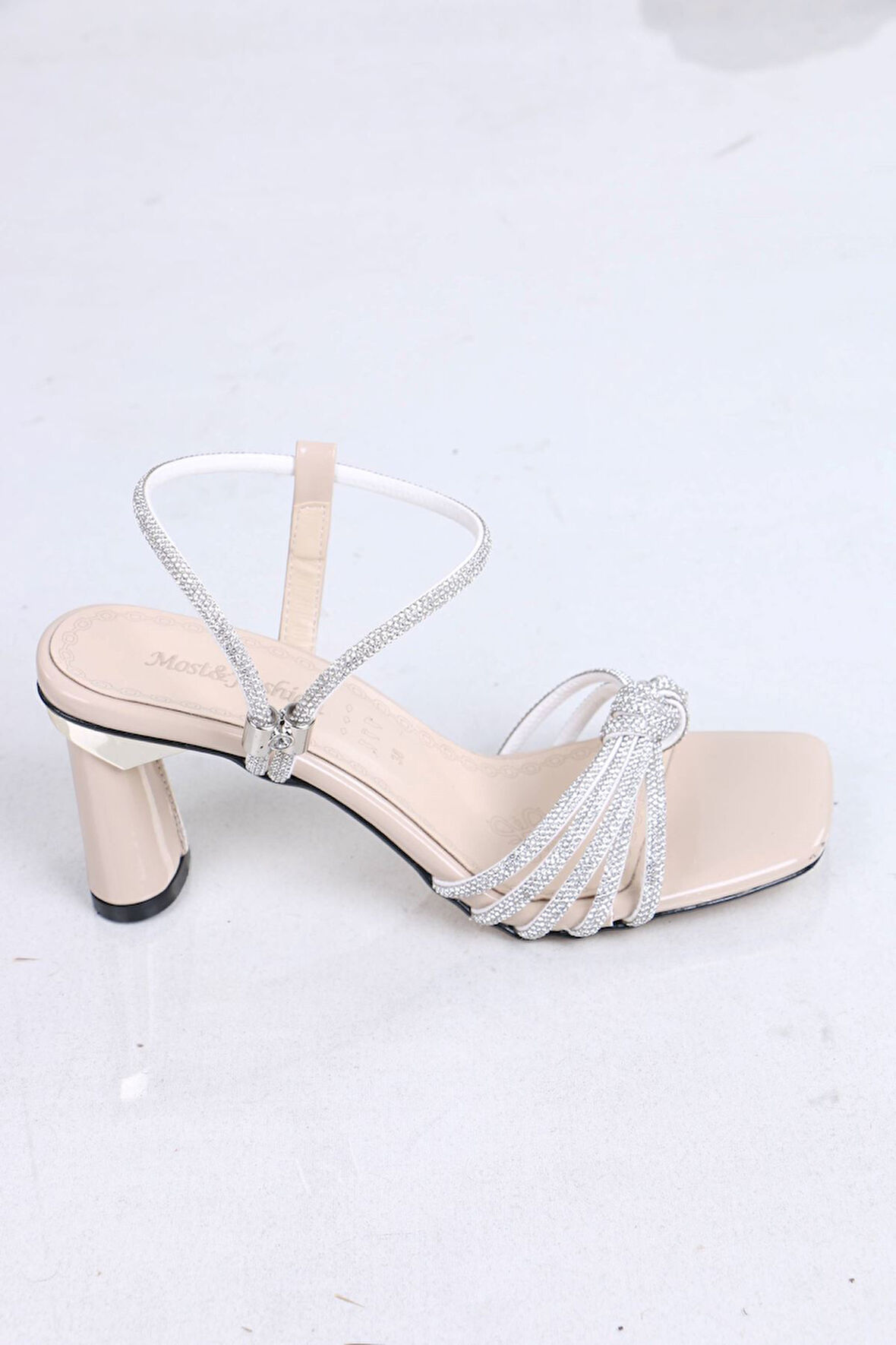 Darrels Nude Taşlı Topuklu Kadın Ayakkabı