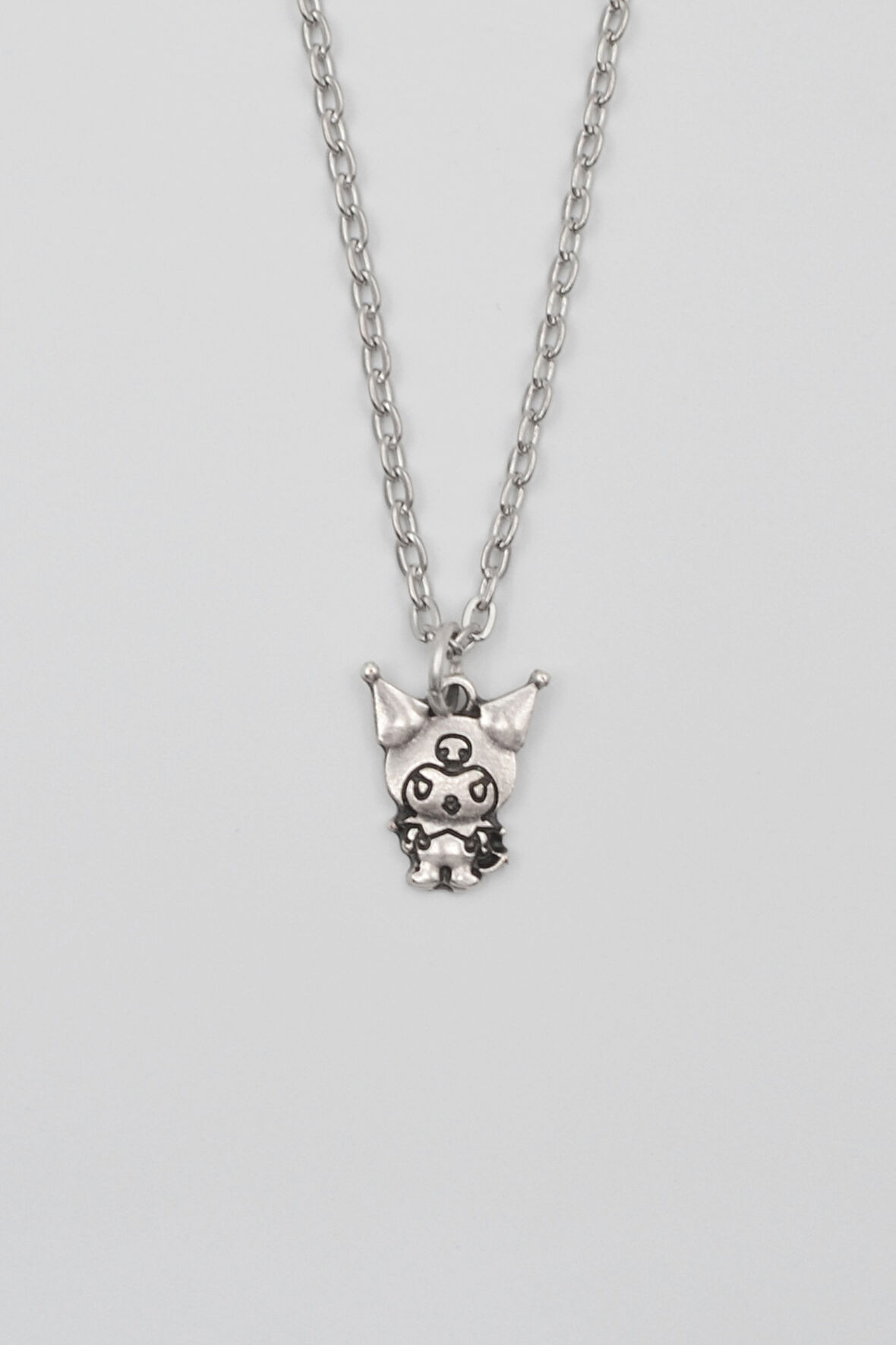 Sanrio Kuromi Kolye - Düz Ezme İthal Zincirli Unisex Gümüş Kaplama - 60 cm