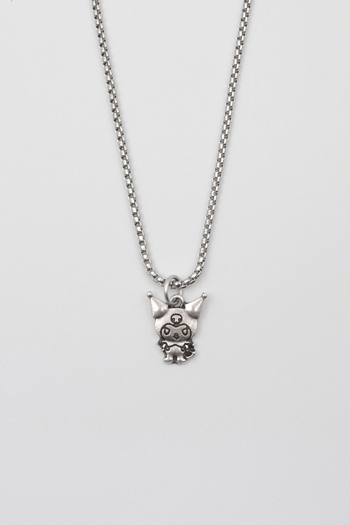 Sanrio Kuromi Kolye - Örme İthal Zincirli Unisex Gümüş Kaplama - 60 cm