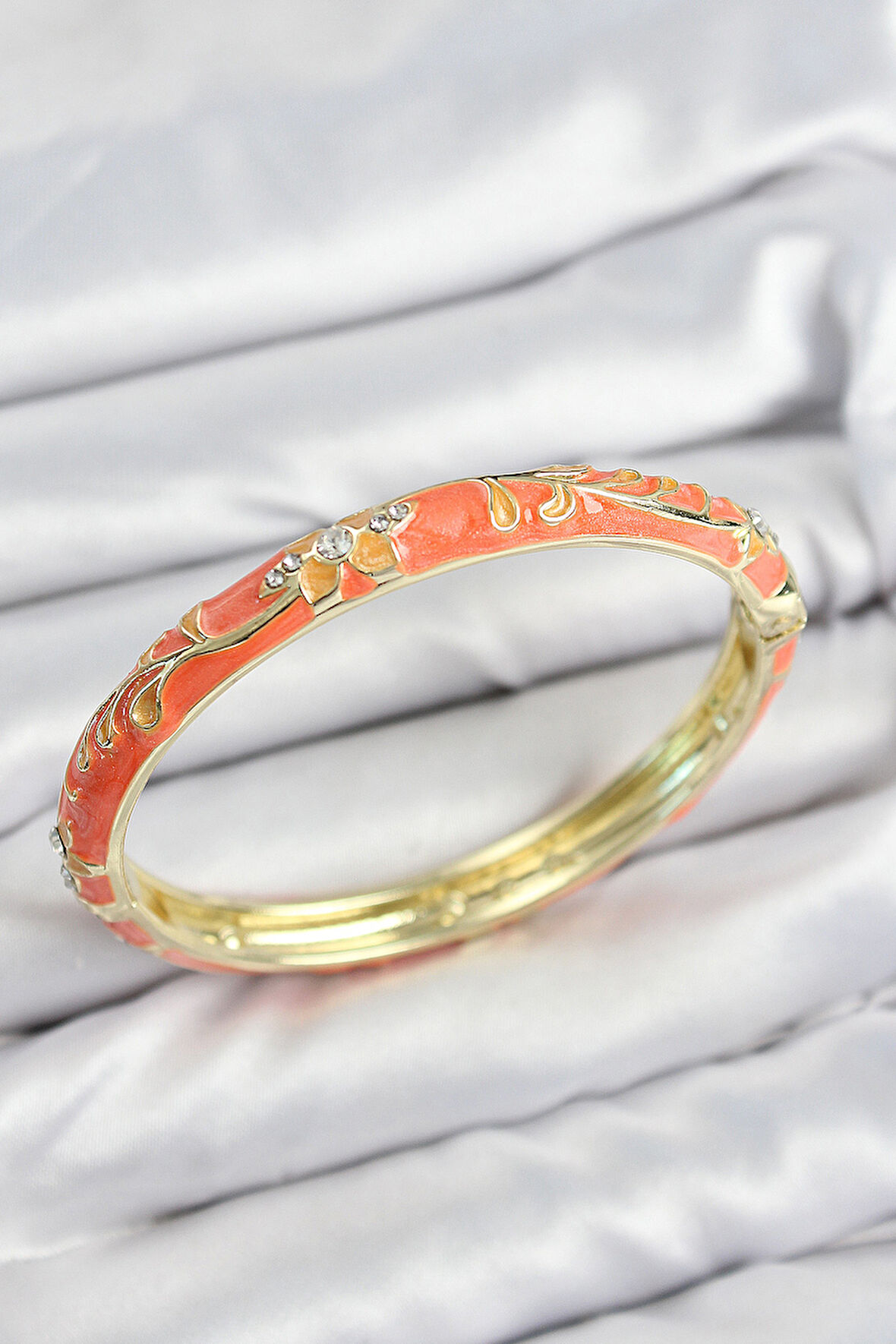 Mineli Pirinç Zirkon Taşlı Turuncu Çiçek Motifli Gold Kadın Kelepçe