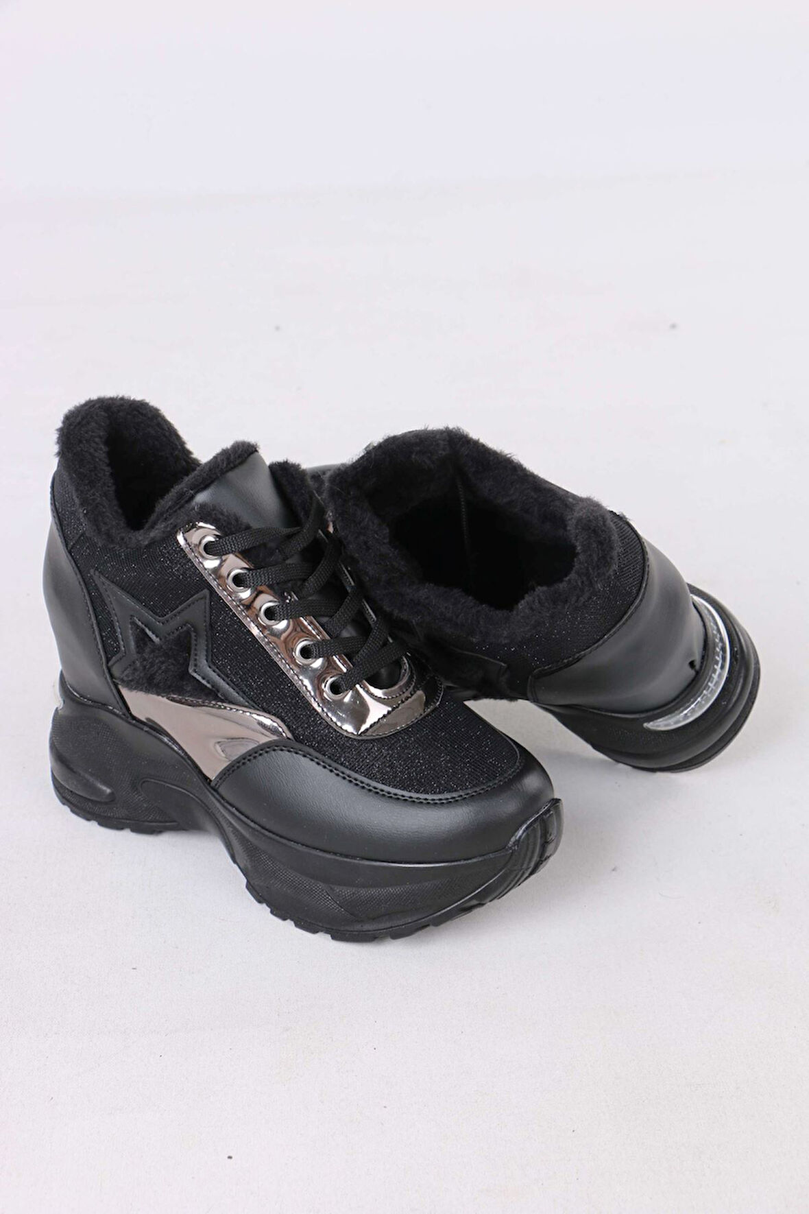 Katle Siyah Kürklü Gizli Topuklu Kadın Spor Ayakkabı