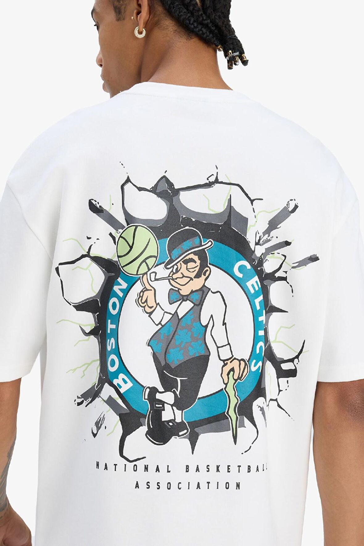 DeFactoFit NBA Boston Celtics Oversize Geniş Kalıp Bisiklet Yaka Sırt Baskılı Kısa Kollu Tişört E0132AX25SPER105