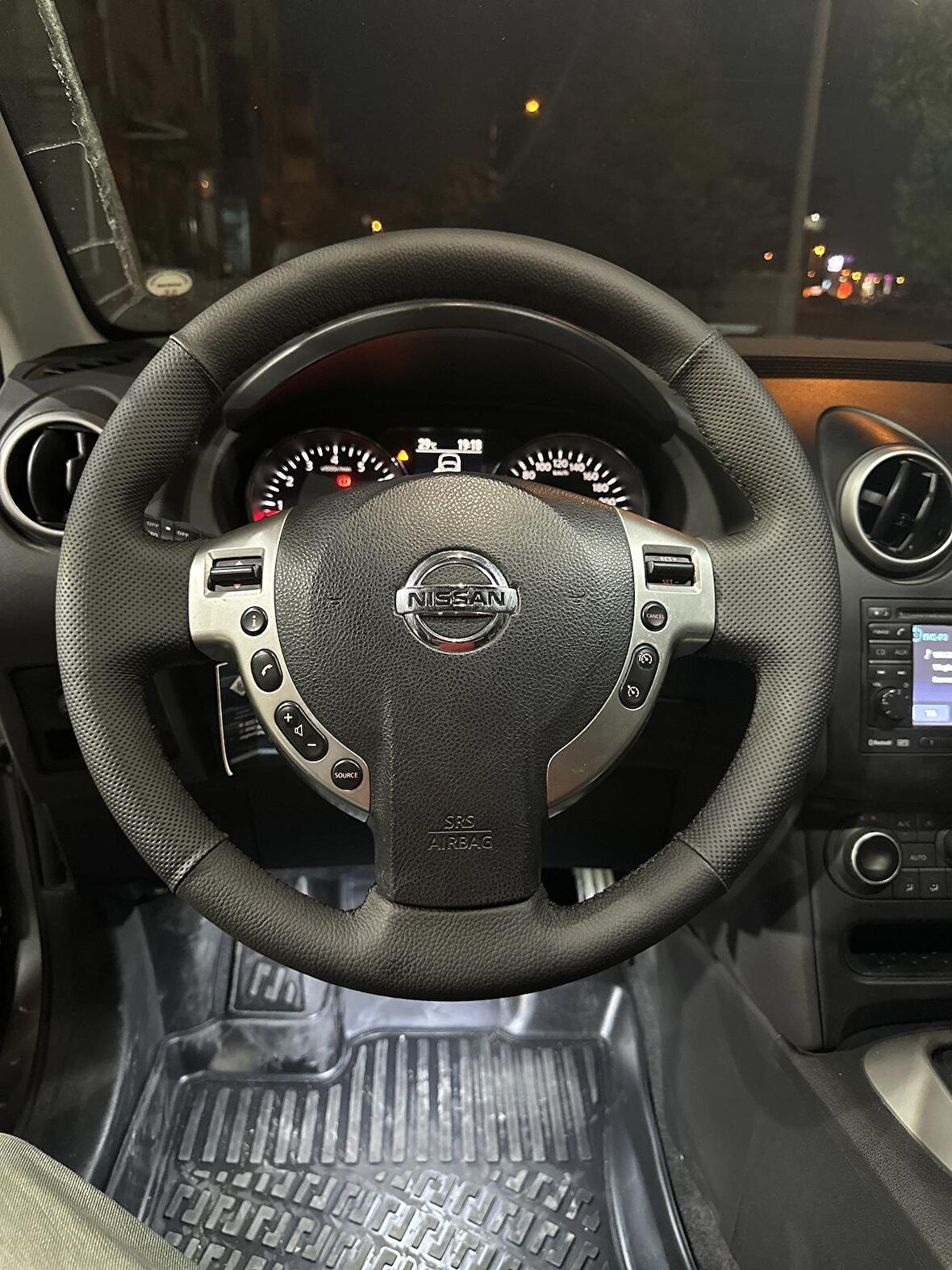 Nissan Qashqai 2011 Araca Özel Direksiyon Kılıfı