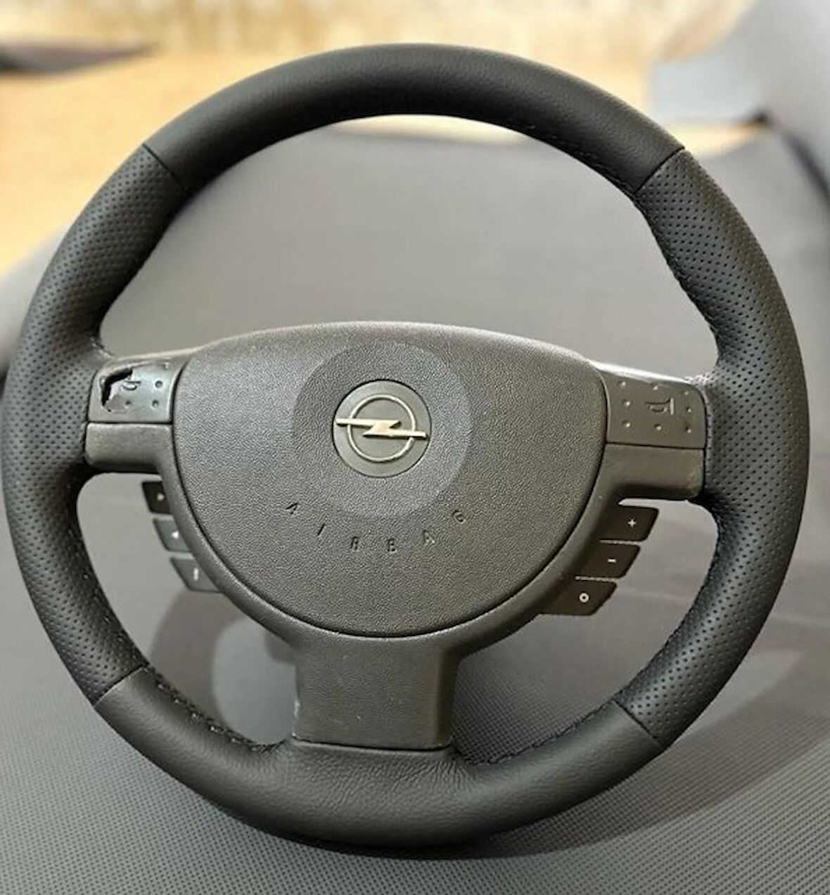 OPEL CORSA C COMBO ARACA ÖZEL DİREKSİYON KILIFI