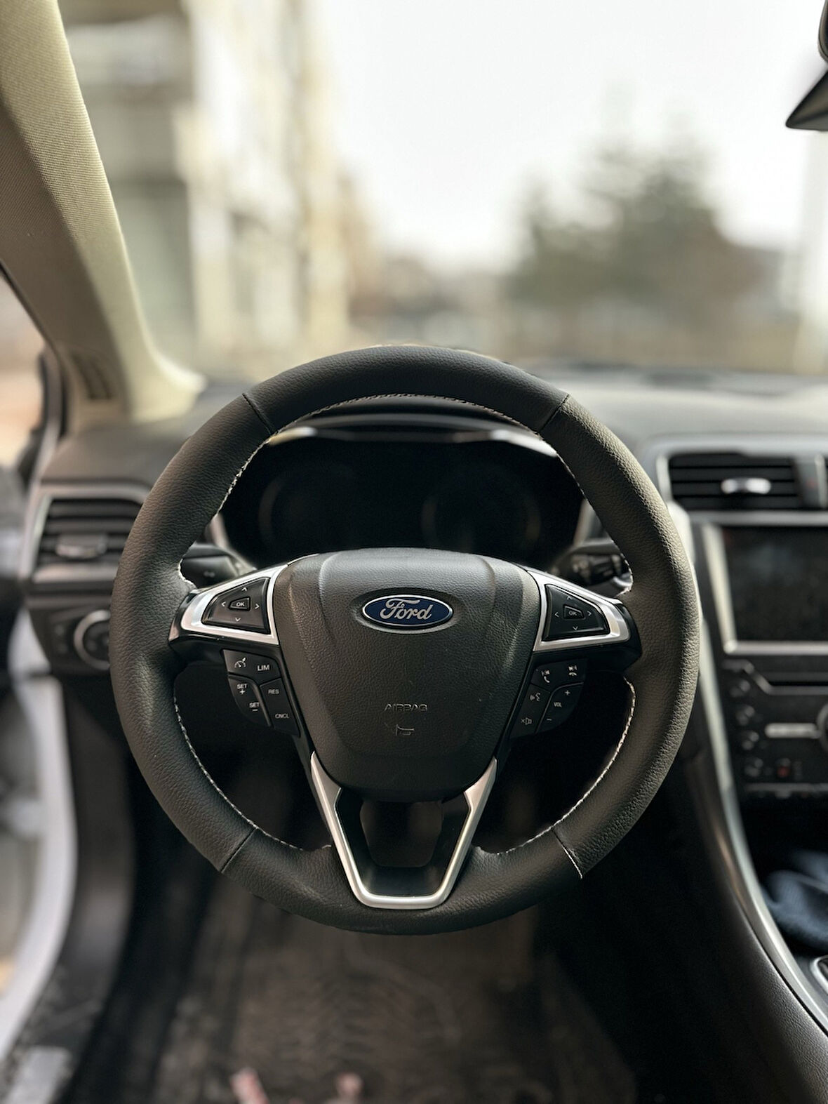 Ford Mondeo Araca Özel Direksiyon Kılıfı ARACINIZIN DİREKSİYONUYLA TEYİT EDİNİZ