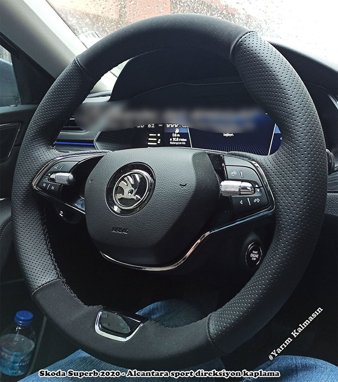 Skoda Superb  2020-2024 Araca Özel Dikmeli Direksiyon Kılıfı