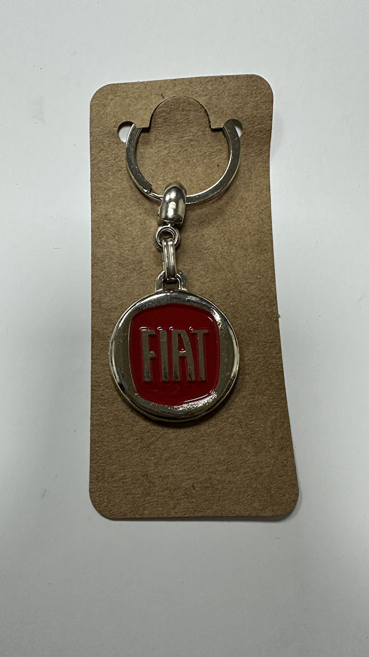 Fiat Kırmızı Logolu Metal Otomobil Anahtarlığı 1 ADET kemer susturucu hediyeli 1 adet