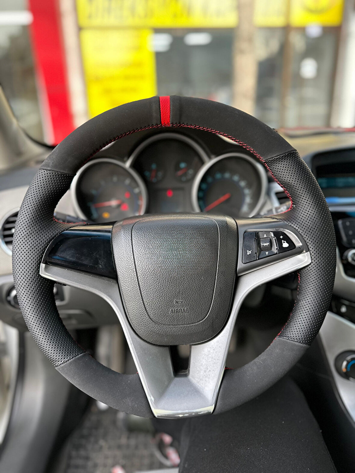 Chevrolet Cruze Araca Özel Direksiyon Kılıfı