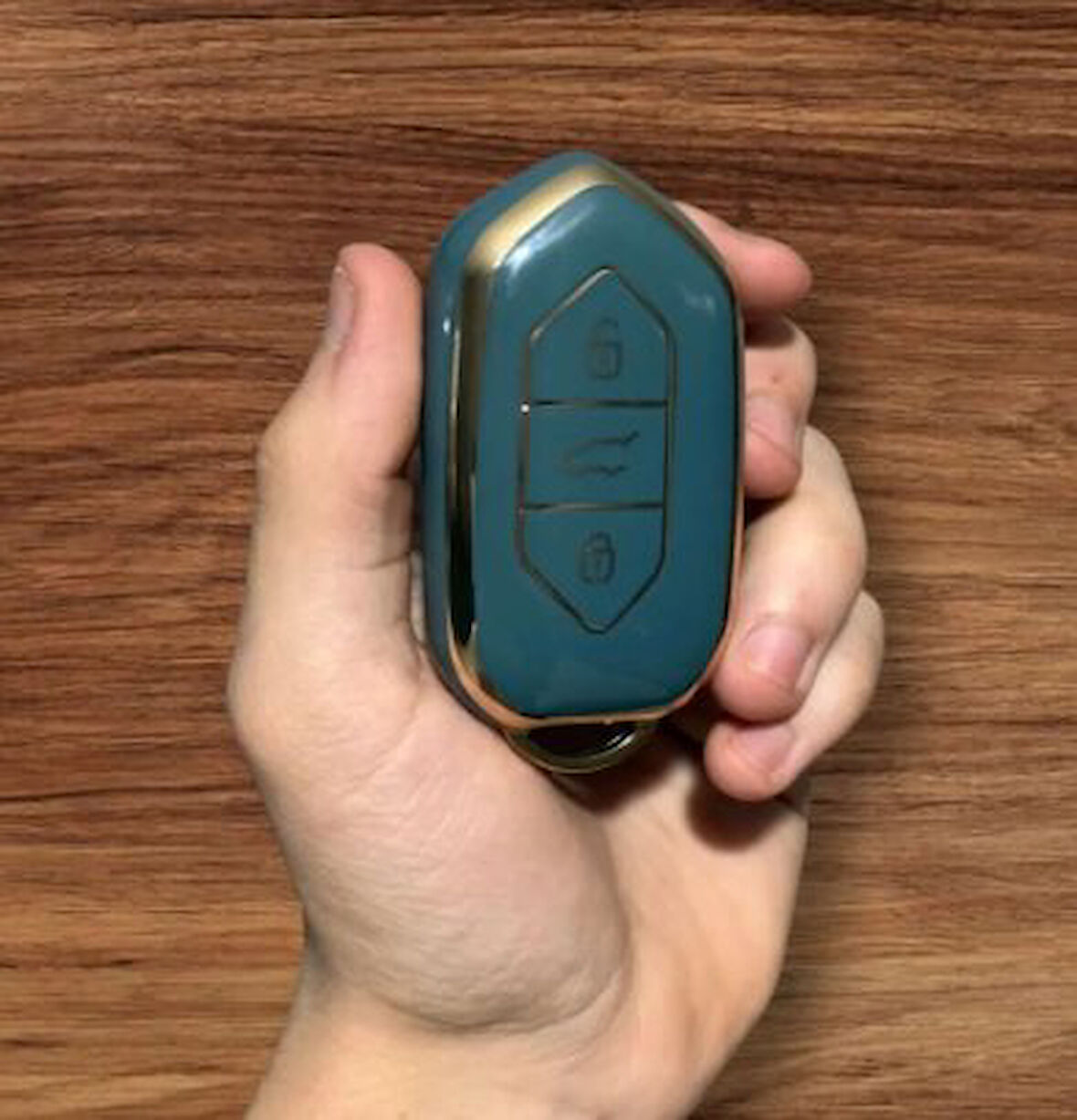 Togg T10x Uyumlu Anahtar Koruma kılıfı Mavi / Altın Detaylı Lütfen Anahtar Teyiti Yapınız