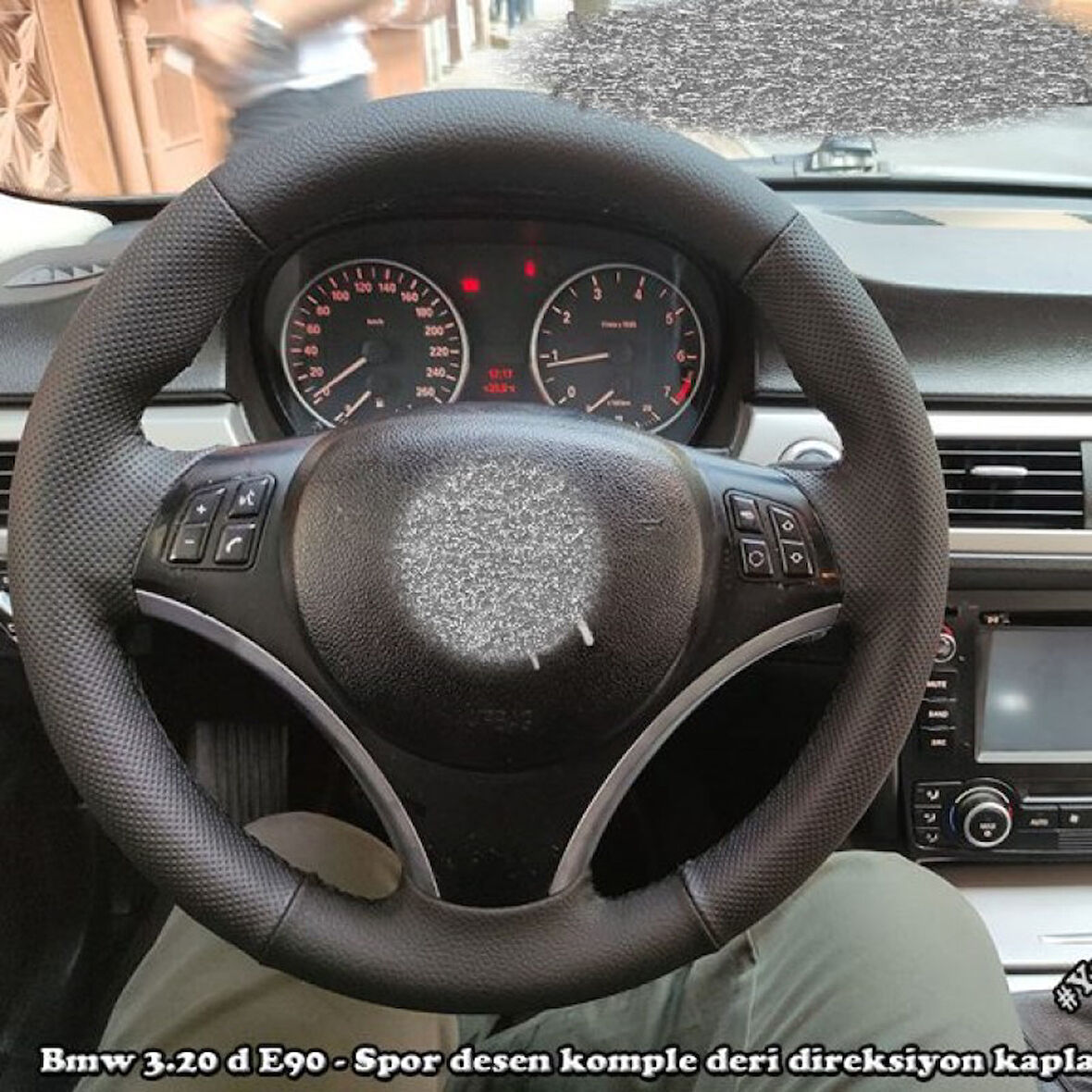 Bmw 3.20D E90 Araca Özel Deri Direksiyon Kılıfı NOKTA DÜZ