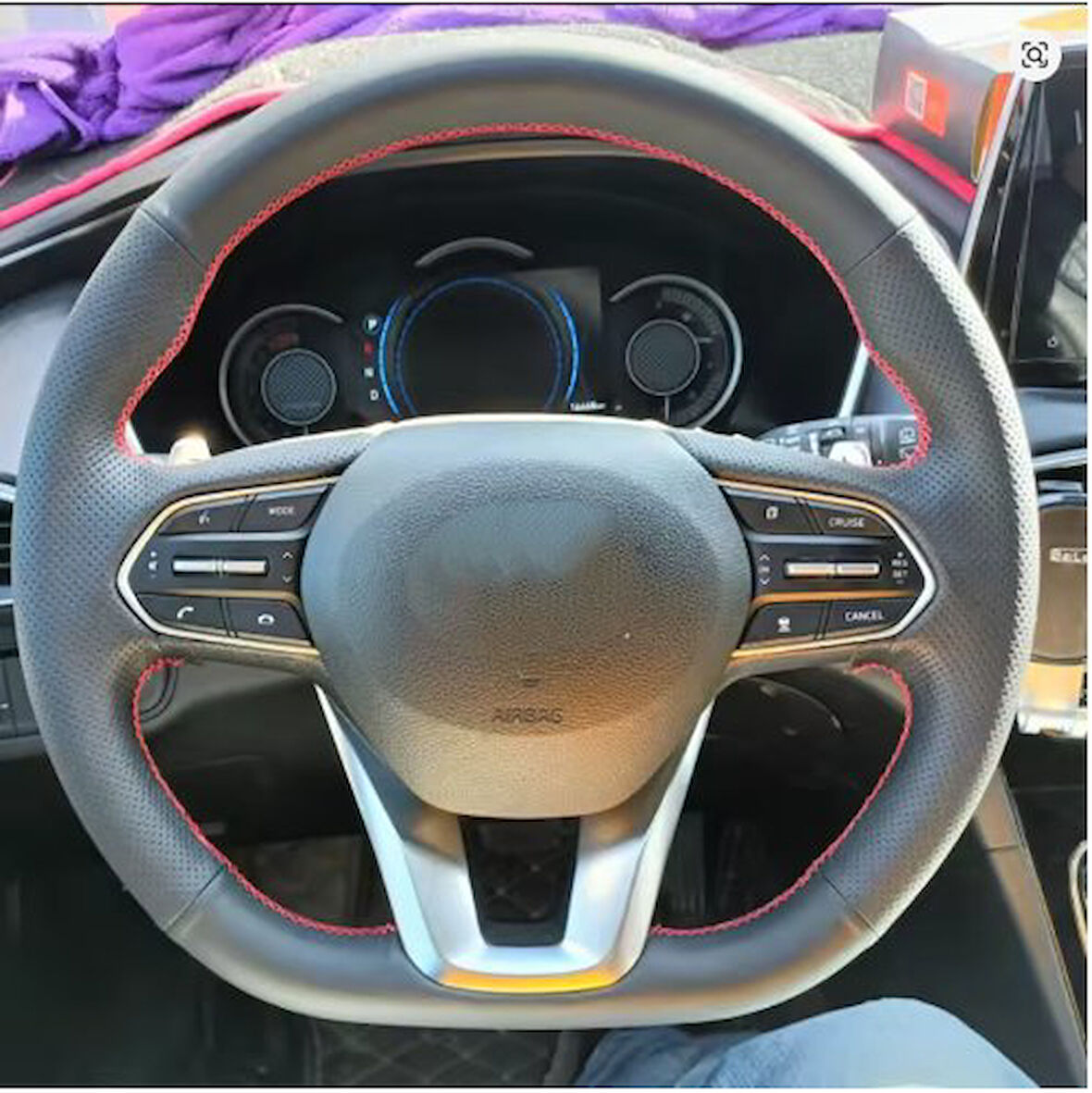 Hyundai Santa Fe 2019-2020 Araca Özgü Dikmeli Direksiyon Kılıfı 