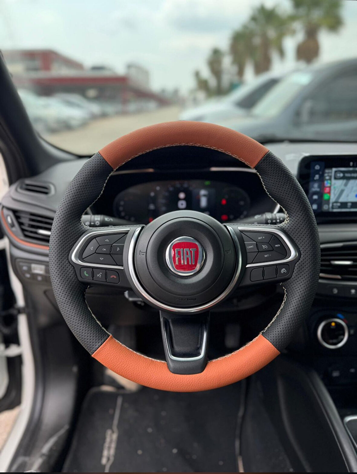 Fiat Urban 2021-2025 Araca Özgü Dikmeli Direksiyon Kılıfı SOFT NOKTA TABA