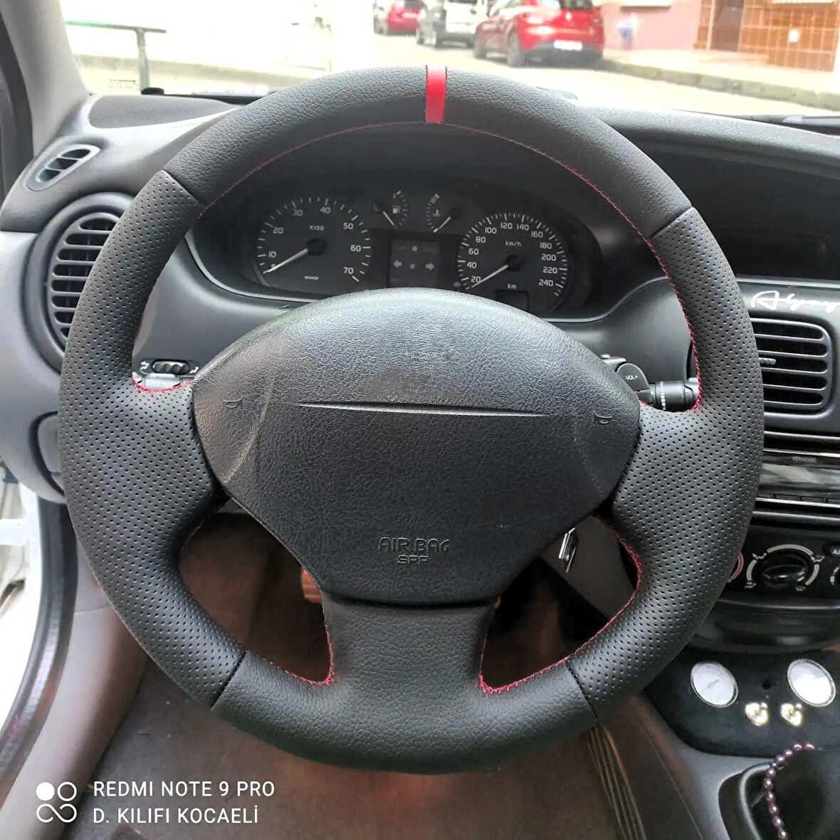 Megane 1 Uyumlu Araca Özel DİKMELİ Direksiyon Kılıfı (Nokta Düz YÜZÜKLÜ)