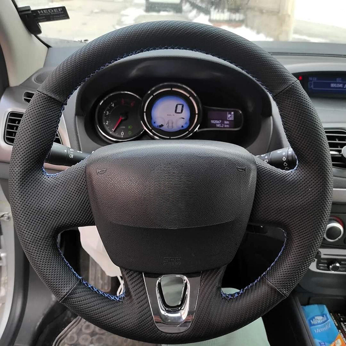 Renault Fluence Araca Özel Direksiyon Kılıfı (Noktalı Karbon)