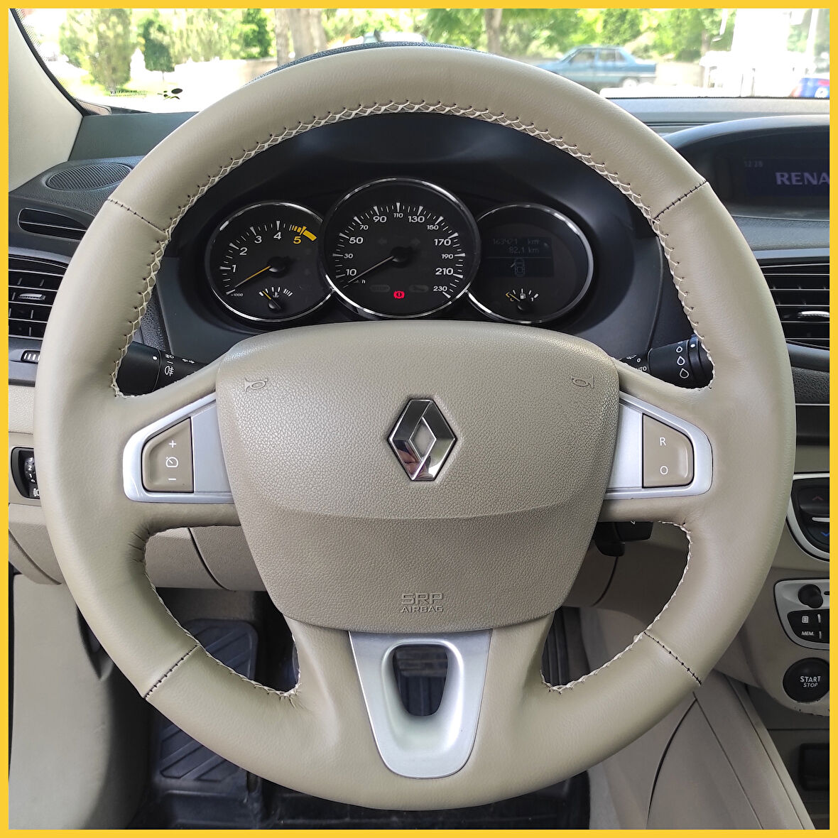 Fluence Araca Özel Direksiyon Kılıfı