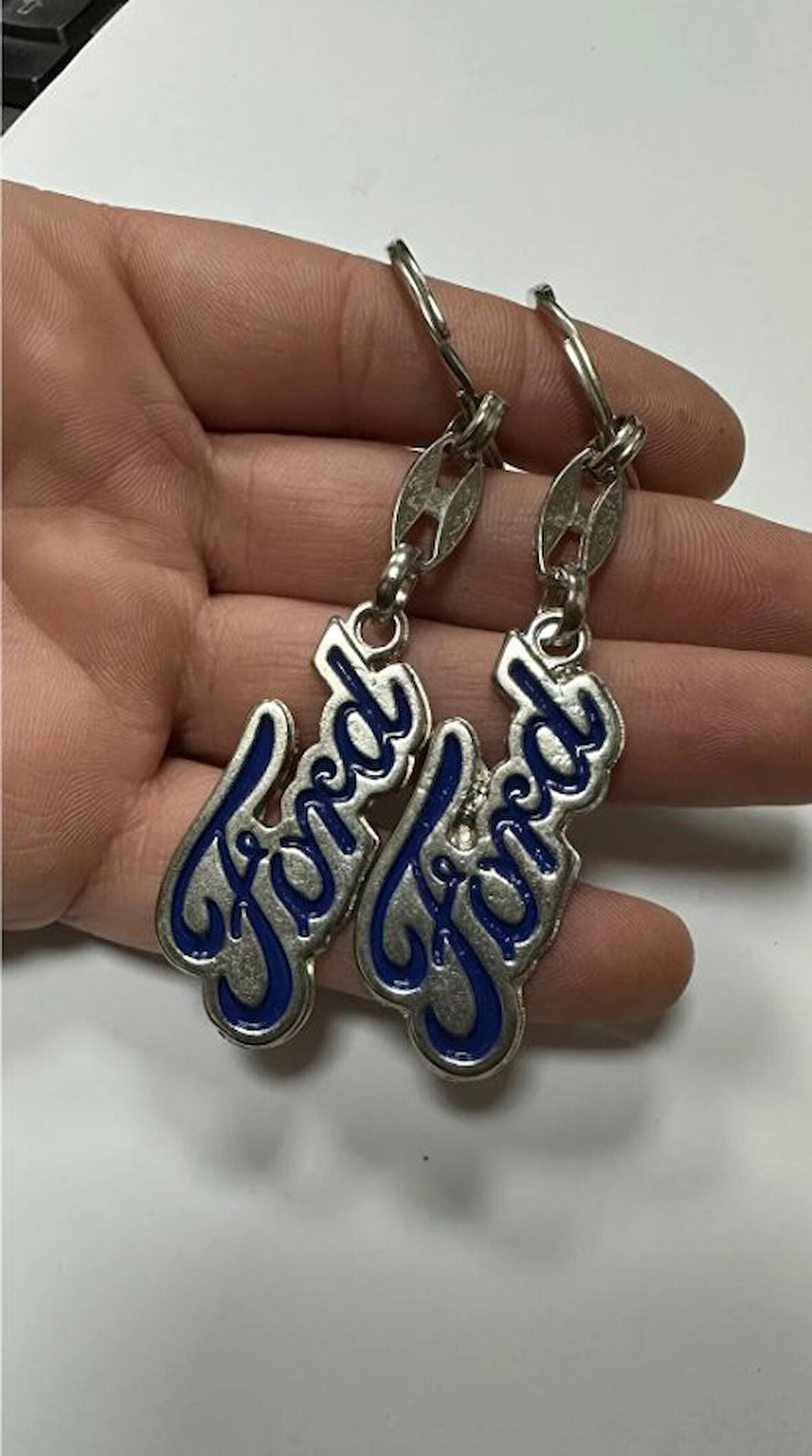 FORD ile Uygun Logolu Metal Anahtarlık Şık Tasarım ile Fark Yaratın