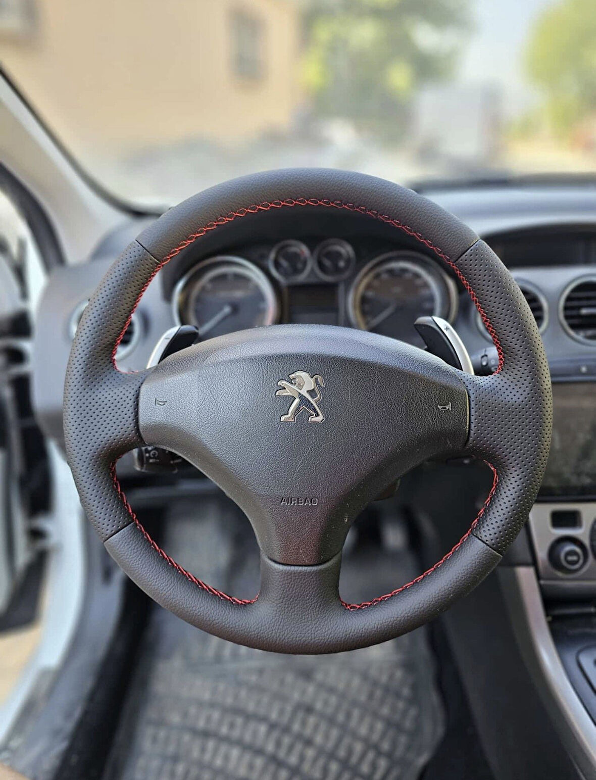 Peugeot 308 2011 Araca Özel Direksiyon Kılıfı (AÇIKLAMAYI OKUYUNUZ)