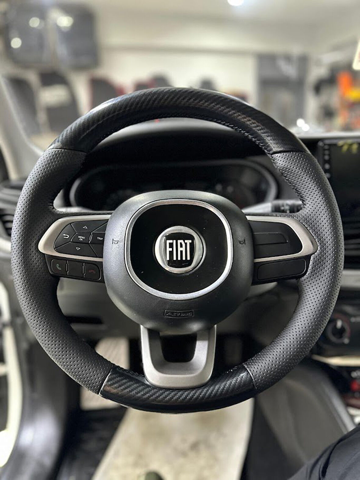 Fiat Egea 2015-2019 Araca Özel Direksiyon Kılıfı AÇIKLAMIMIZI OKUYUNUZ!