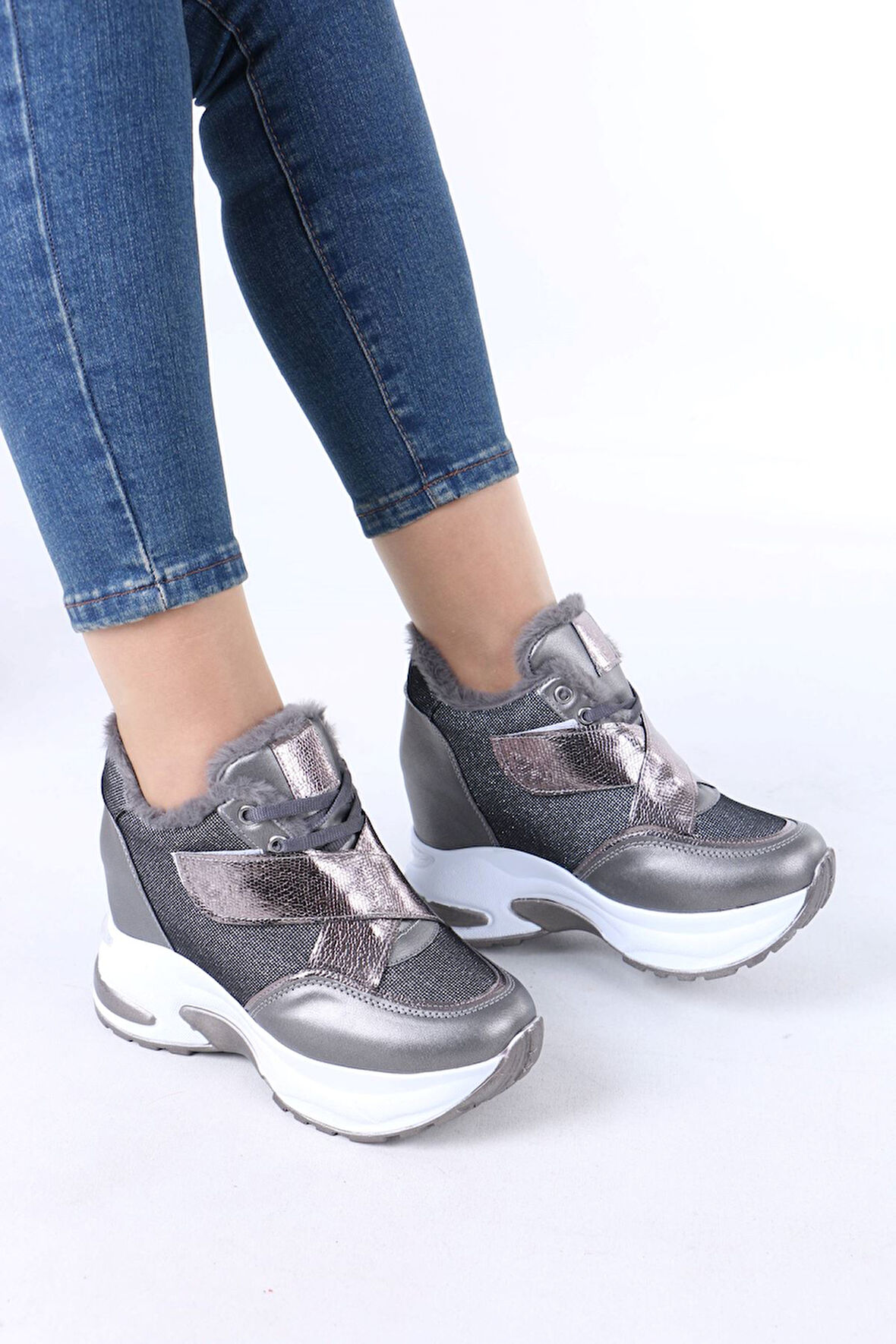 Leroy Gri Cırtlı Bağcıklı Gizli Topuklu Spor Ayakkabı